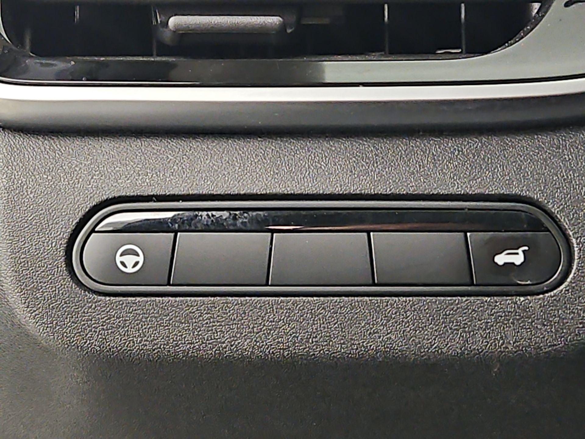 Thumbnail: 2023 INFINITI QX60 - 13