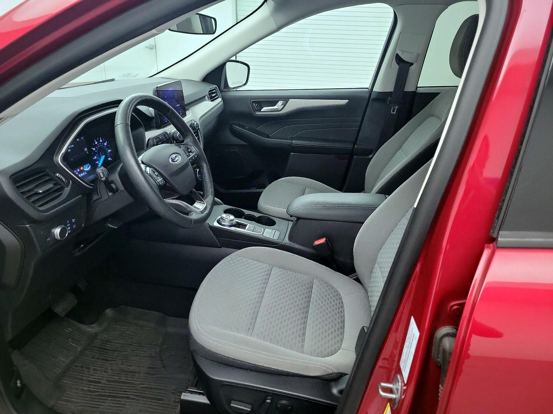 Thumbnail: 2021 Ford Escape - 11