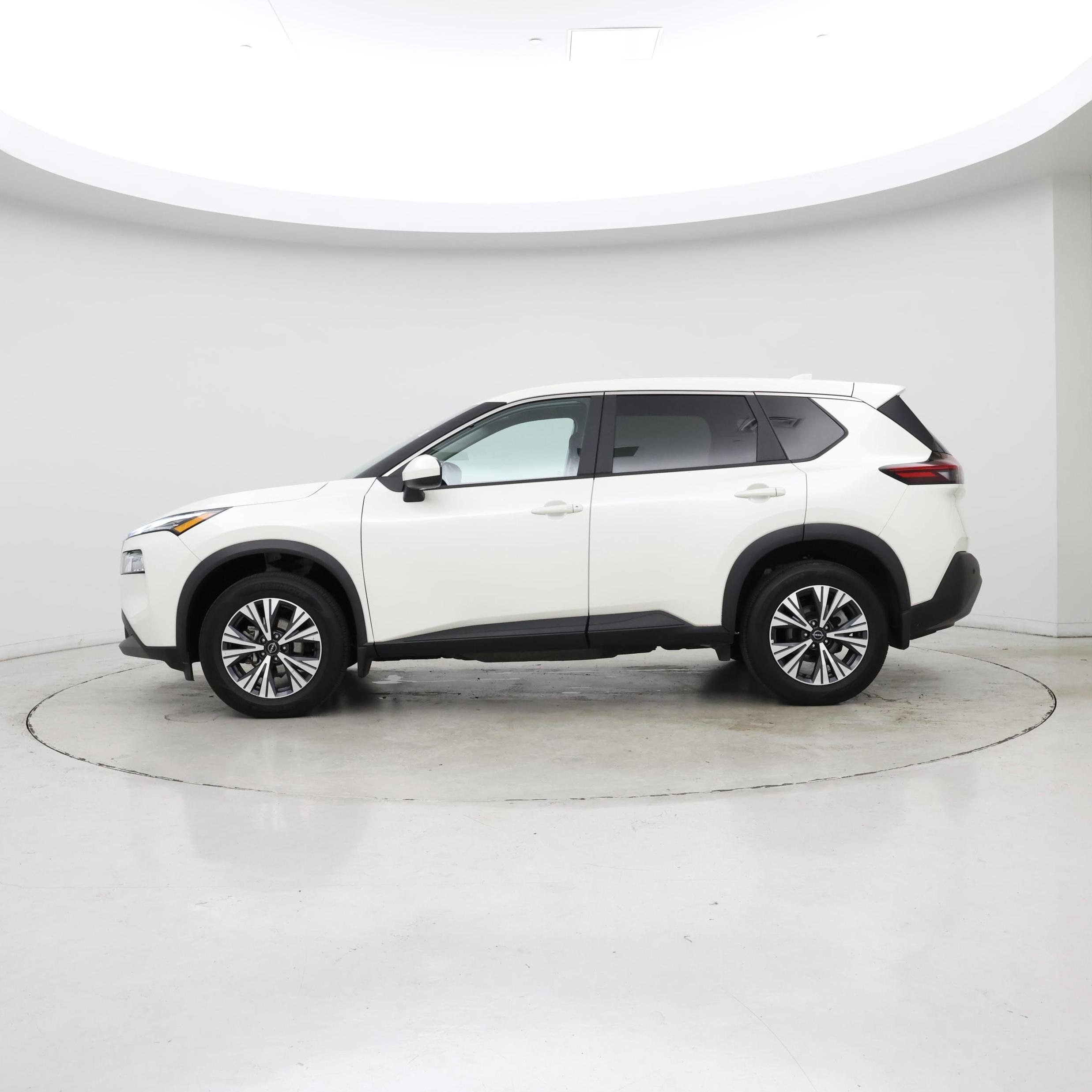 Thumbnail: 2023 Nissan Rogue - 3