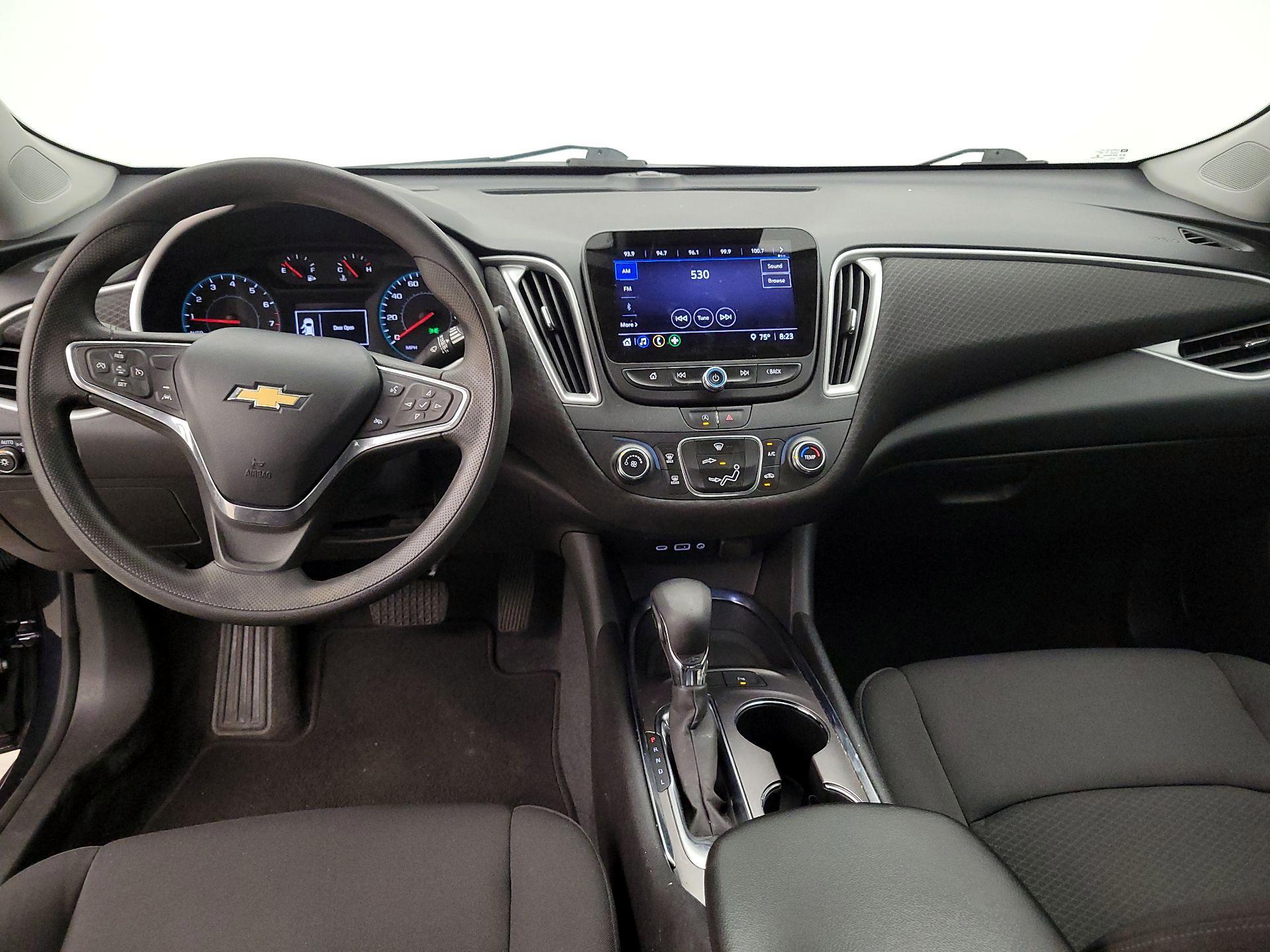 Thumbnail: 2022 Chevrolet Malibu - 9