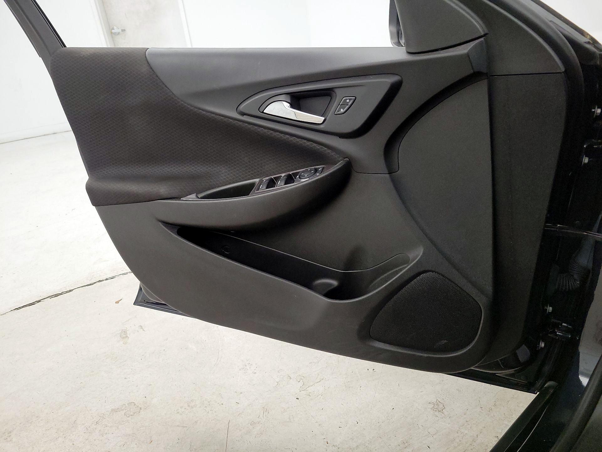 Thumbnail: 2022 Chevrolet Malibu - 12