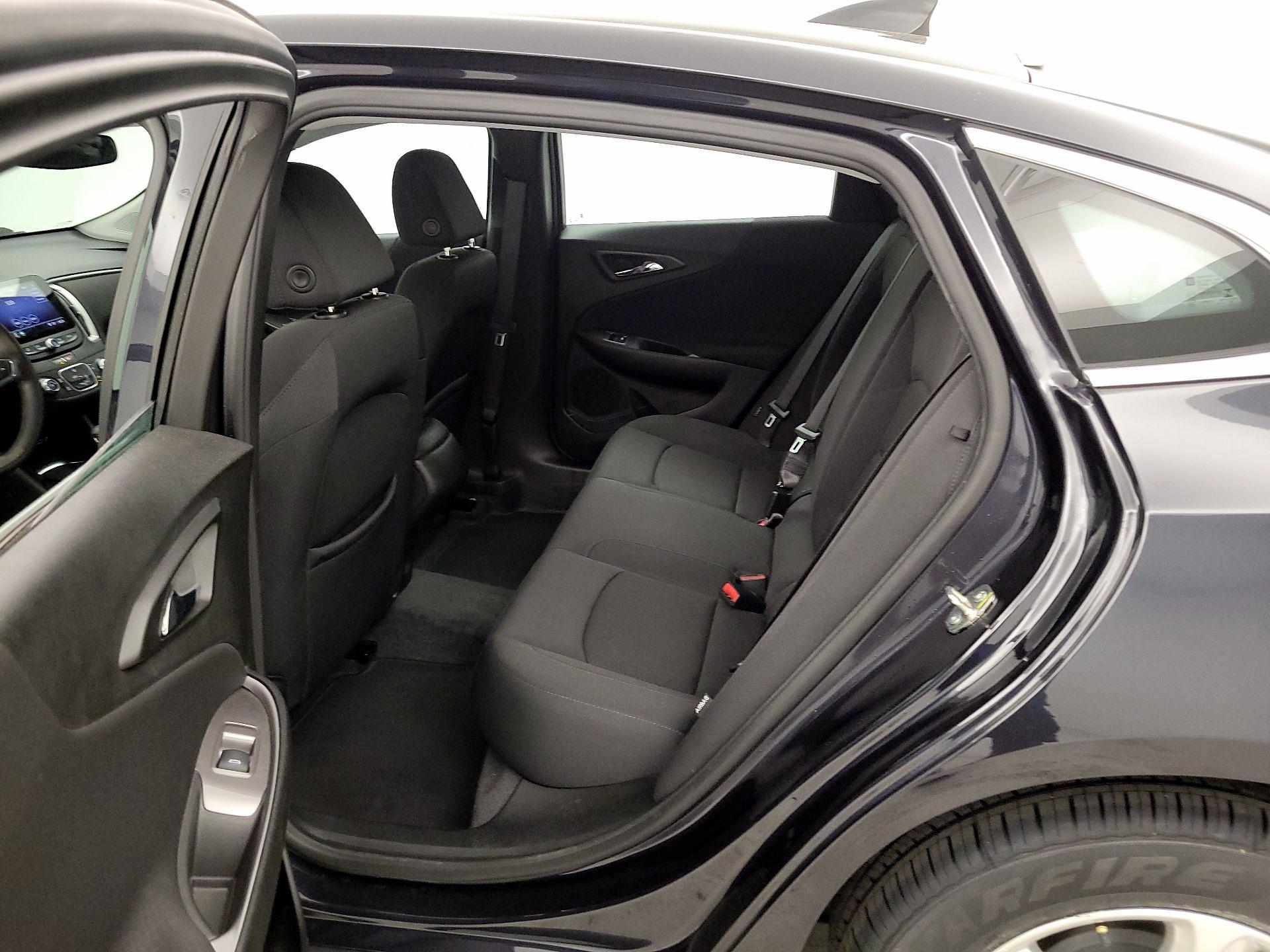 Thumbnail: 2022 Chevrolet Malibu - 18