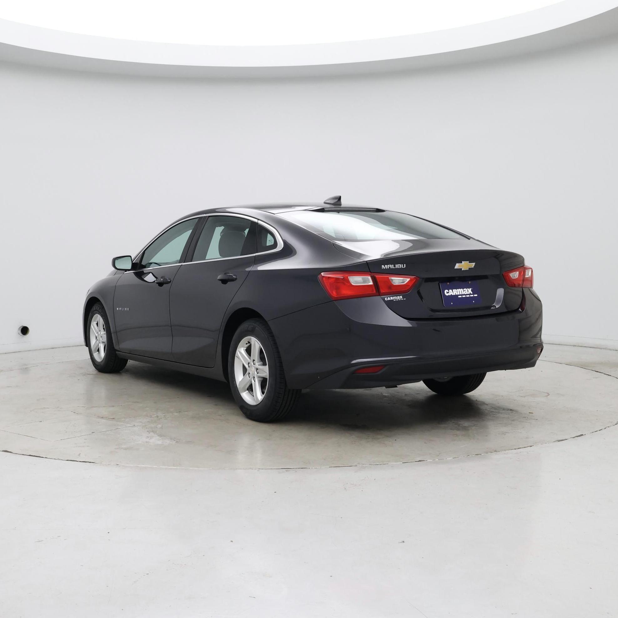 Thumbnail: 2022 Chevrolet Malibu - 2