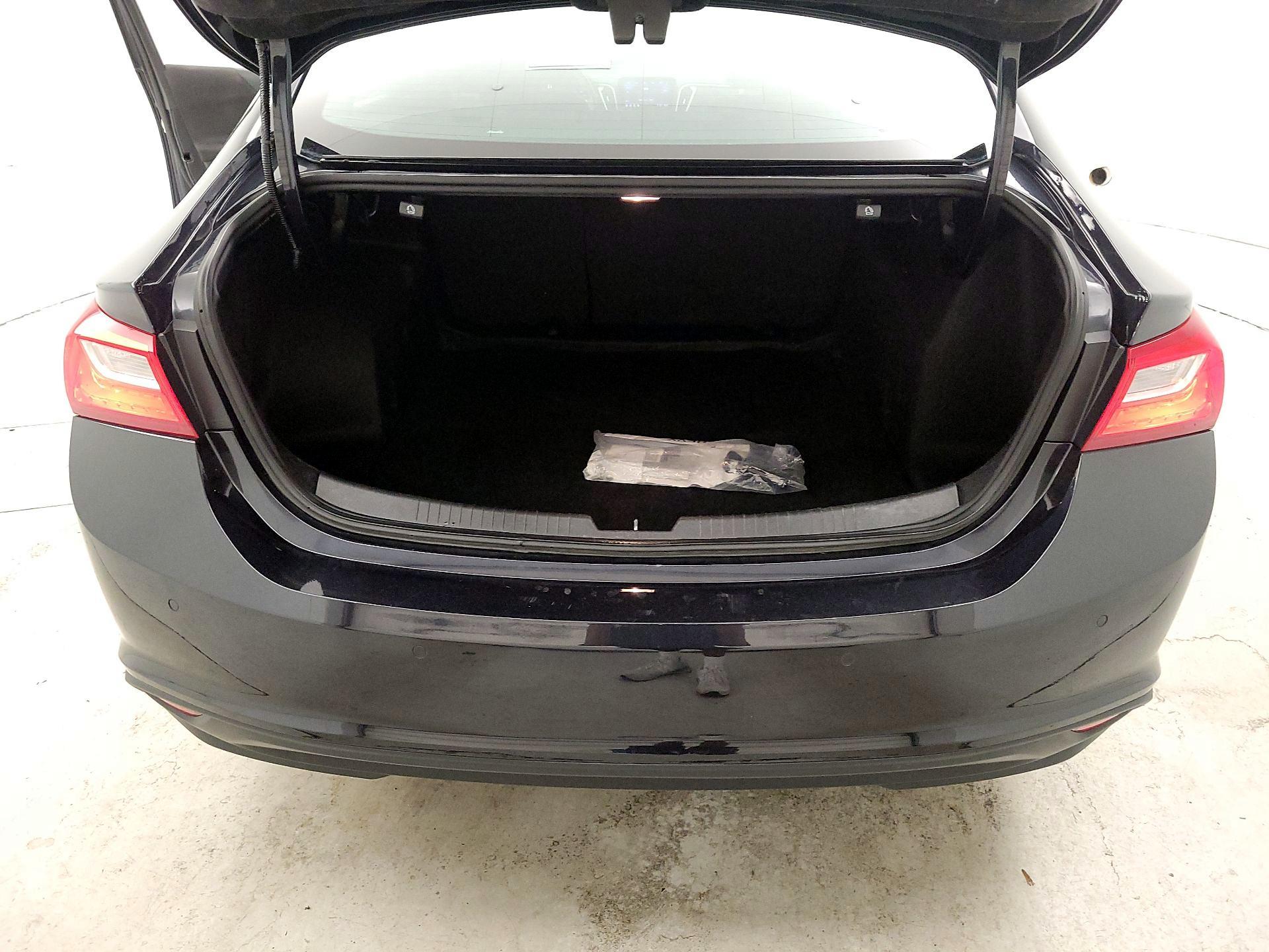 Thumbnail: 2022 Chevrolet Malibu - 19