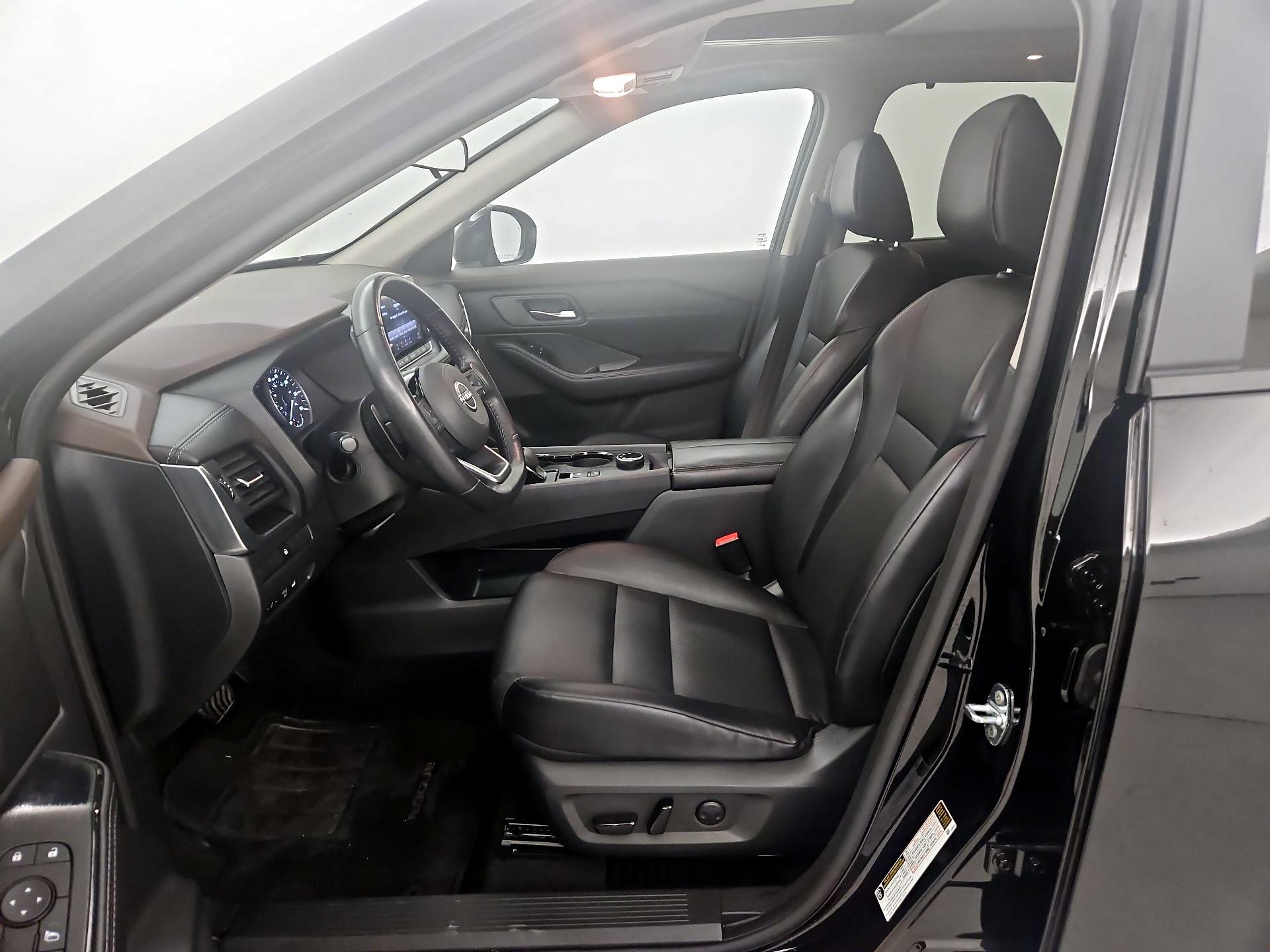 Thumbnail: 2023 Nissan Rogue - 11