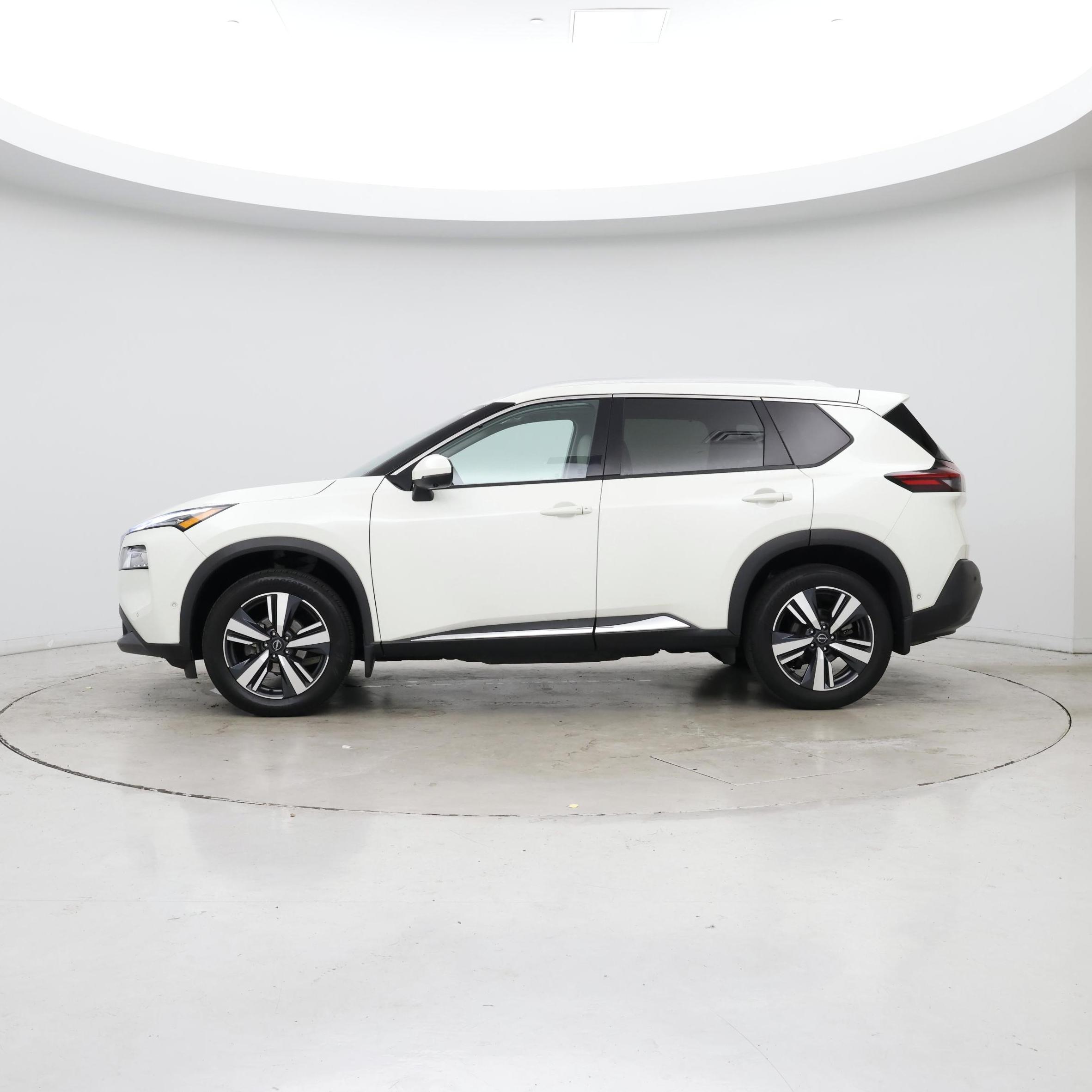 Thumbnail: 2023 Nissan Rogue - 3