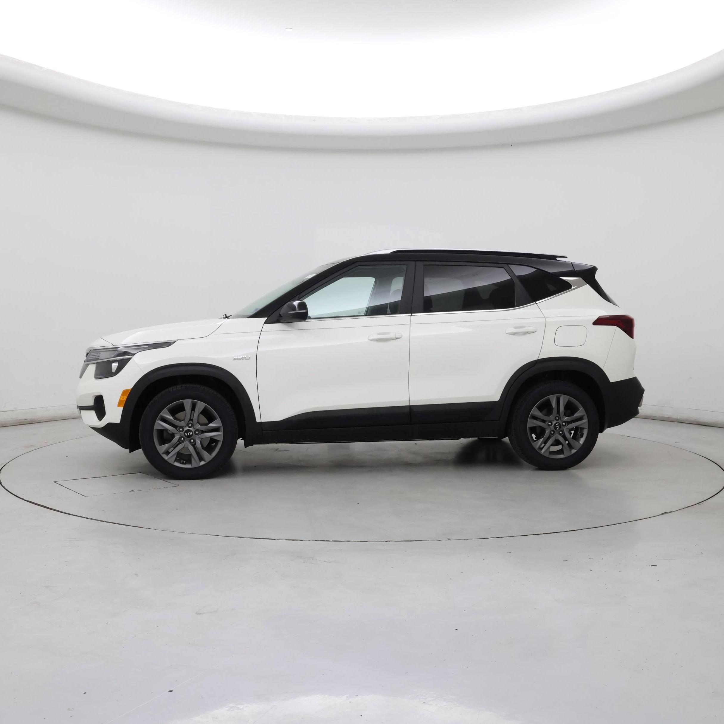 Thumbnail: 2021 Kia Seltos - 3