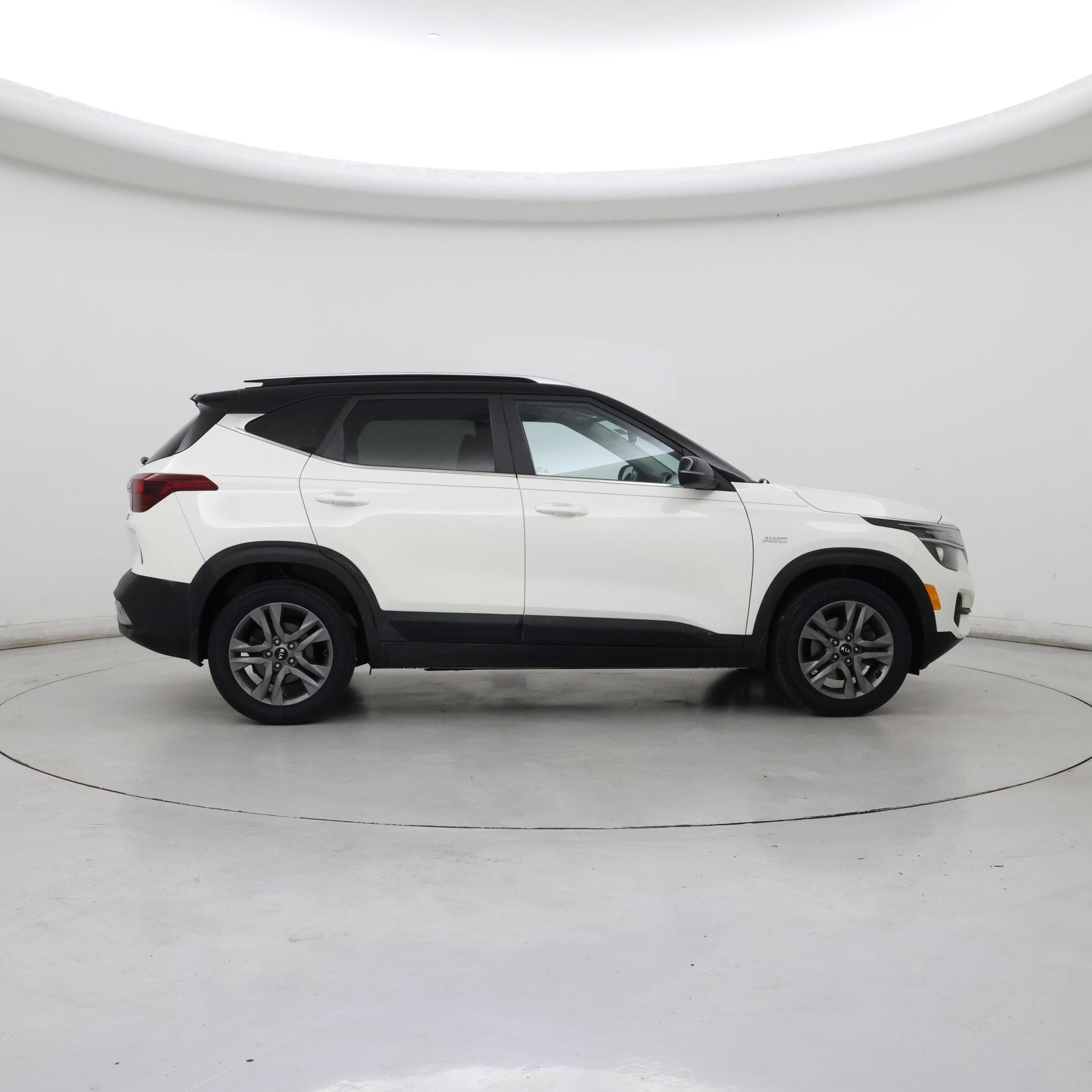 Thumbnail: 2021 Kia Seltos - 7