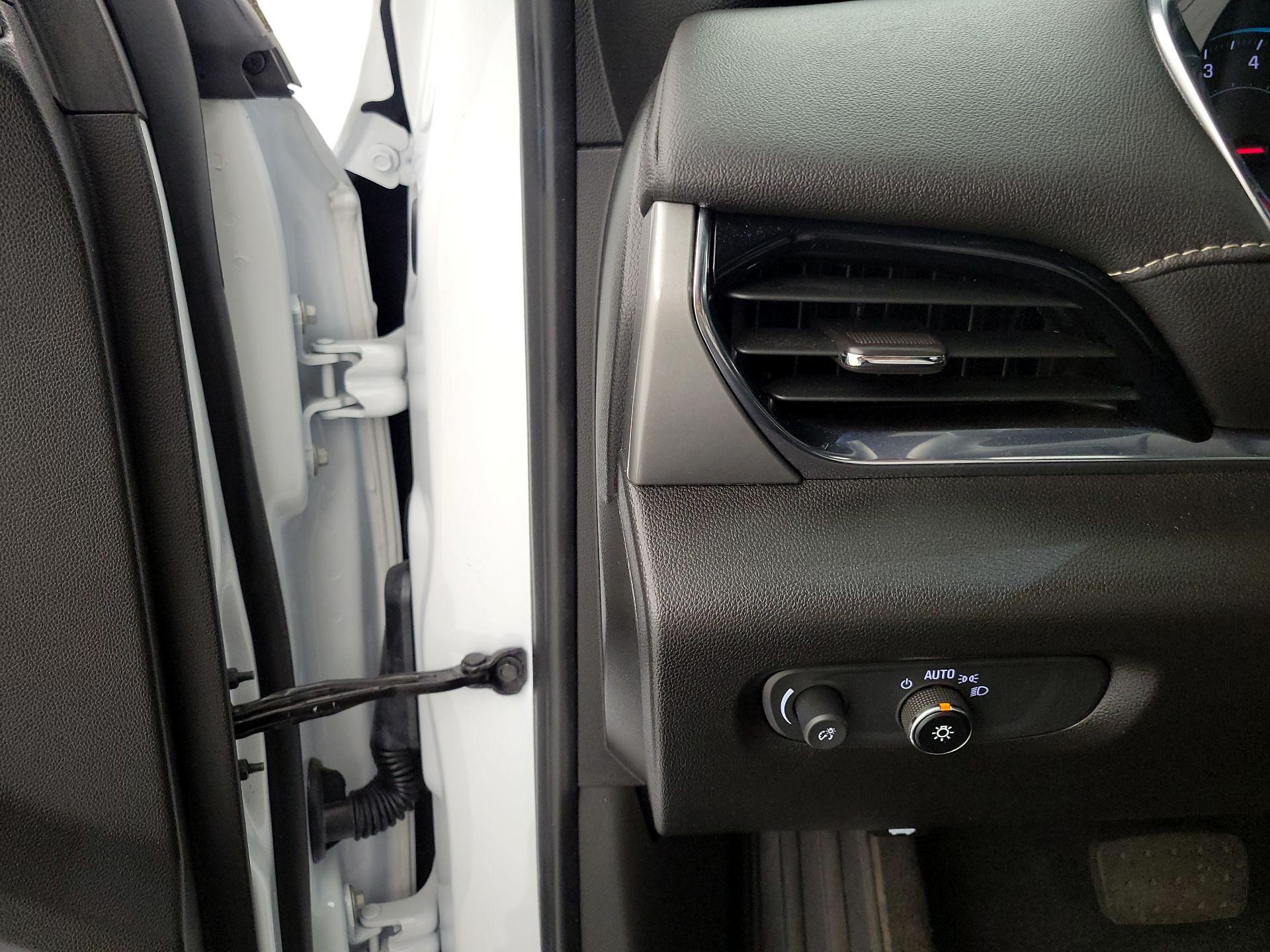 Thumbnail: 2023 Chevrolet Traverse - 13