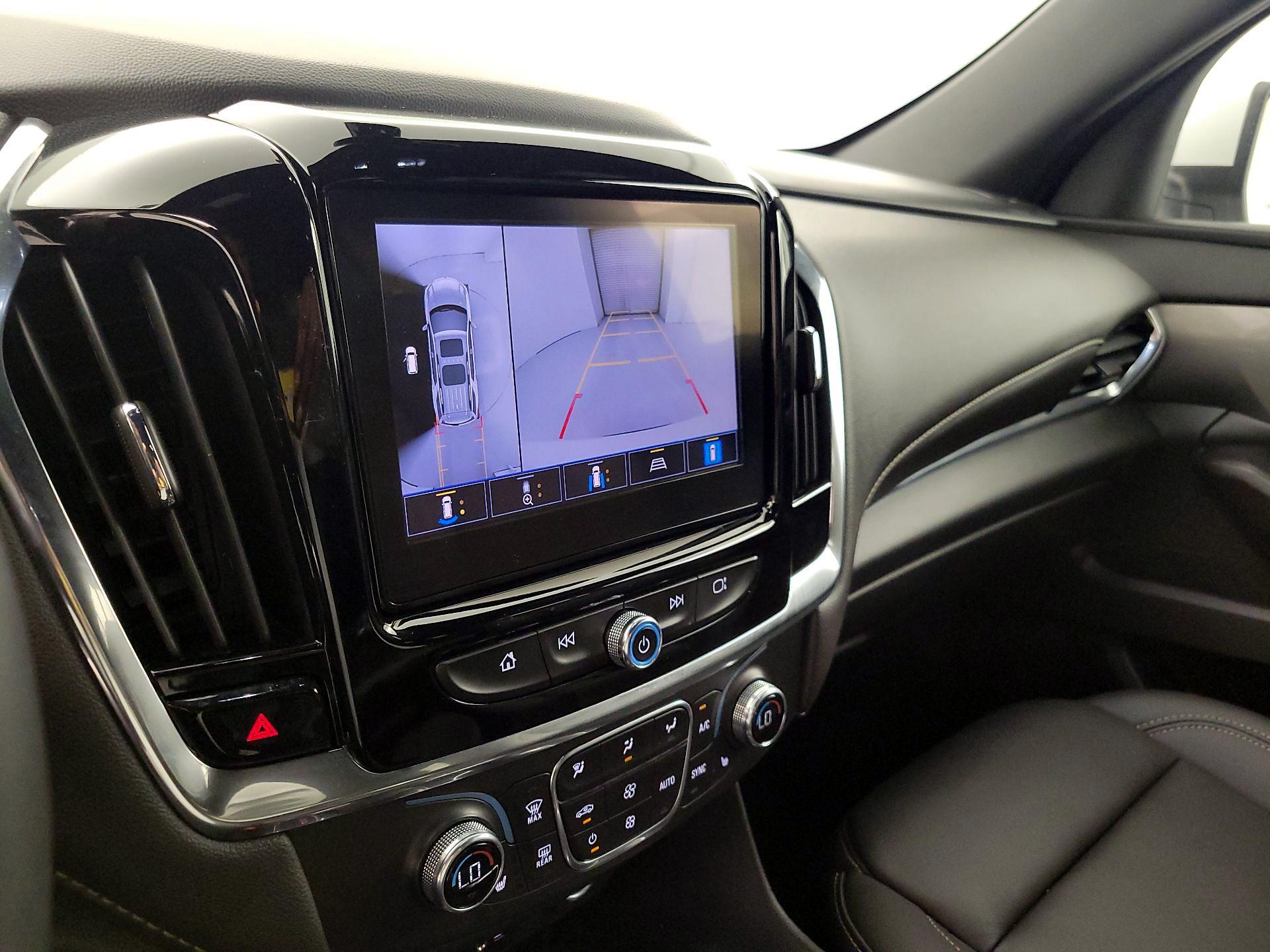 Thumbnail: 2023 Chevrolet Traverse - 14