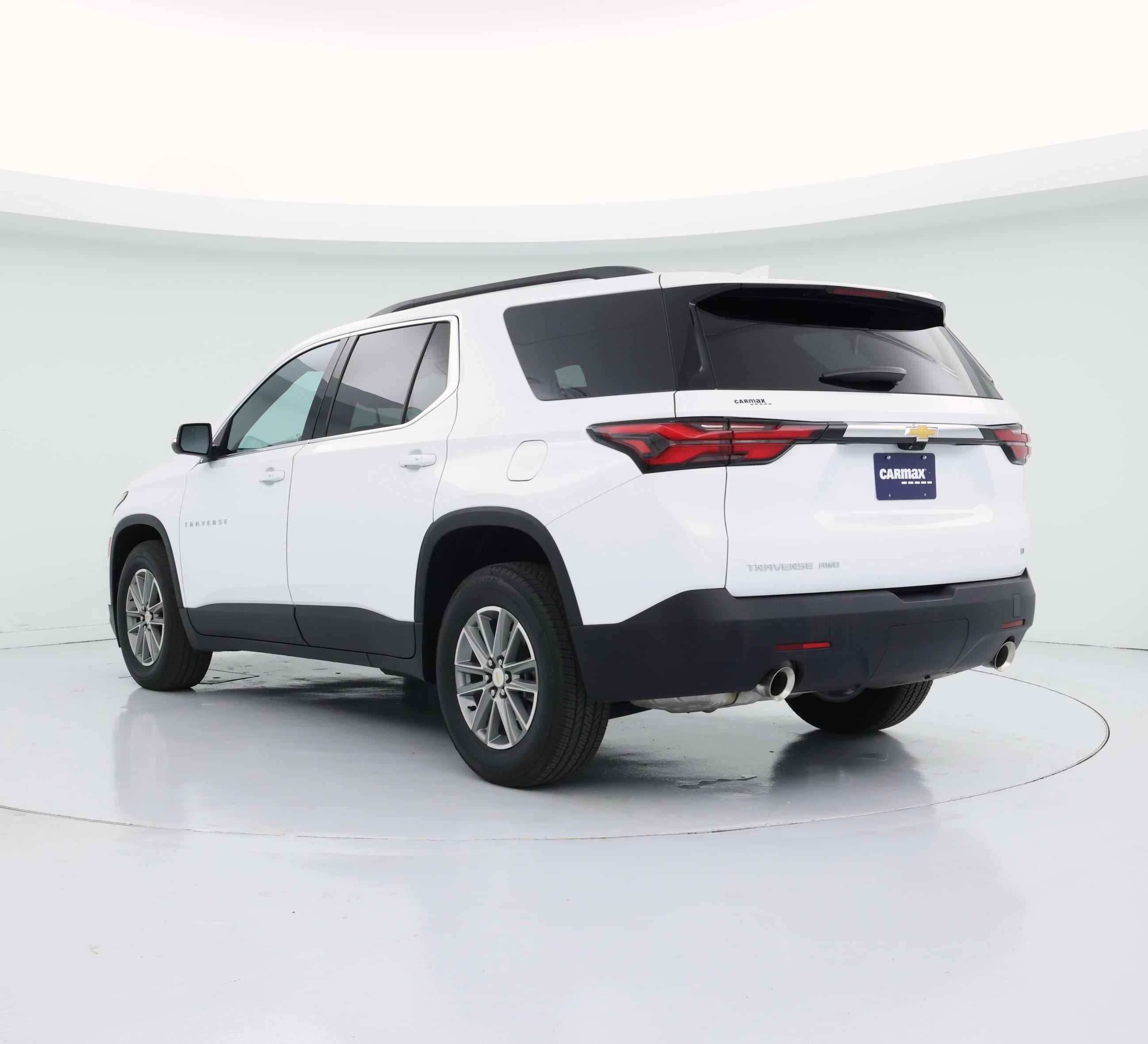 Thumbnail: 2023 Chevrolet Traverse - 2