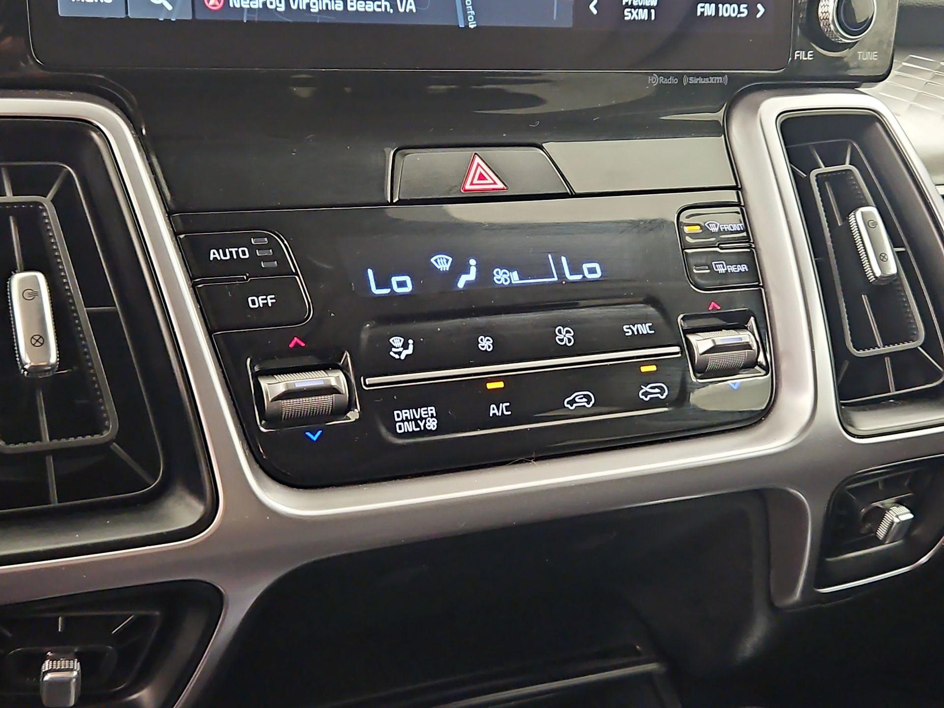 Thumbnail: 2023 Kia Sorento - 17