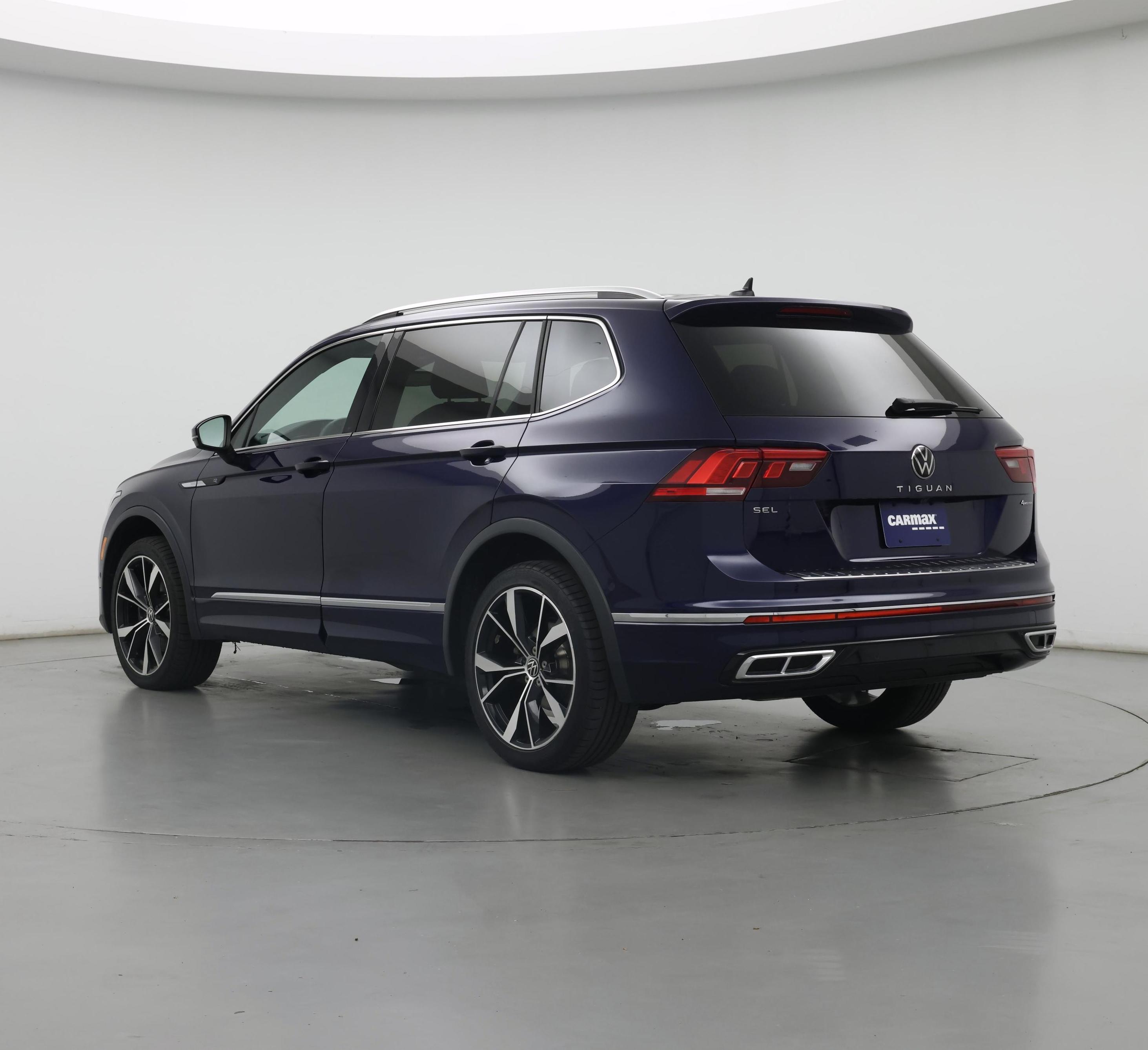 Thumbnail: 2022 Volkswagen Tiguan - 2