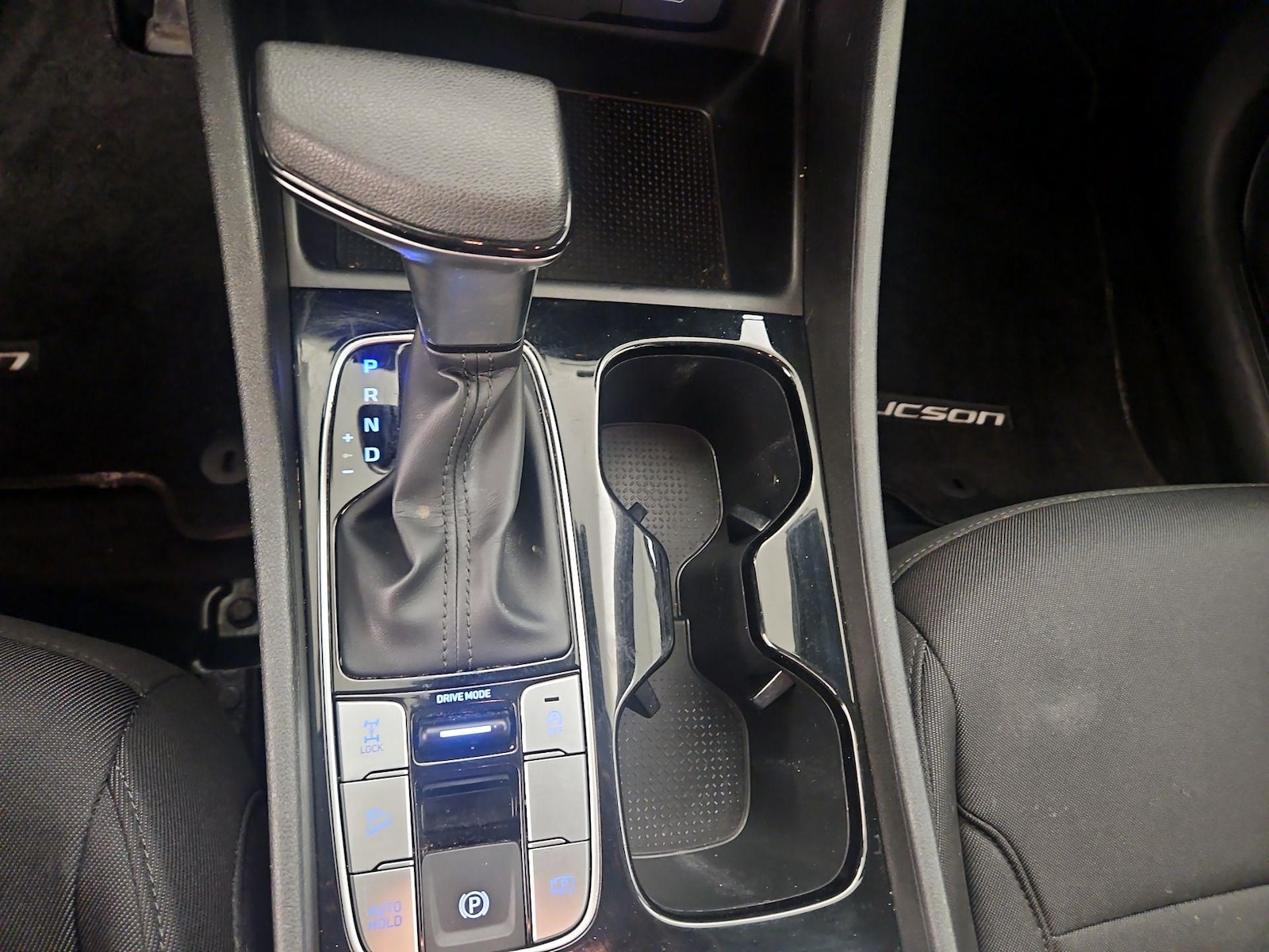 2023 Hyundai Tucson SE - Photo 18