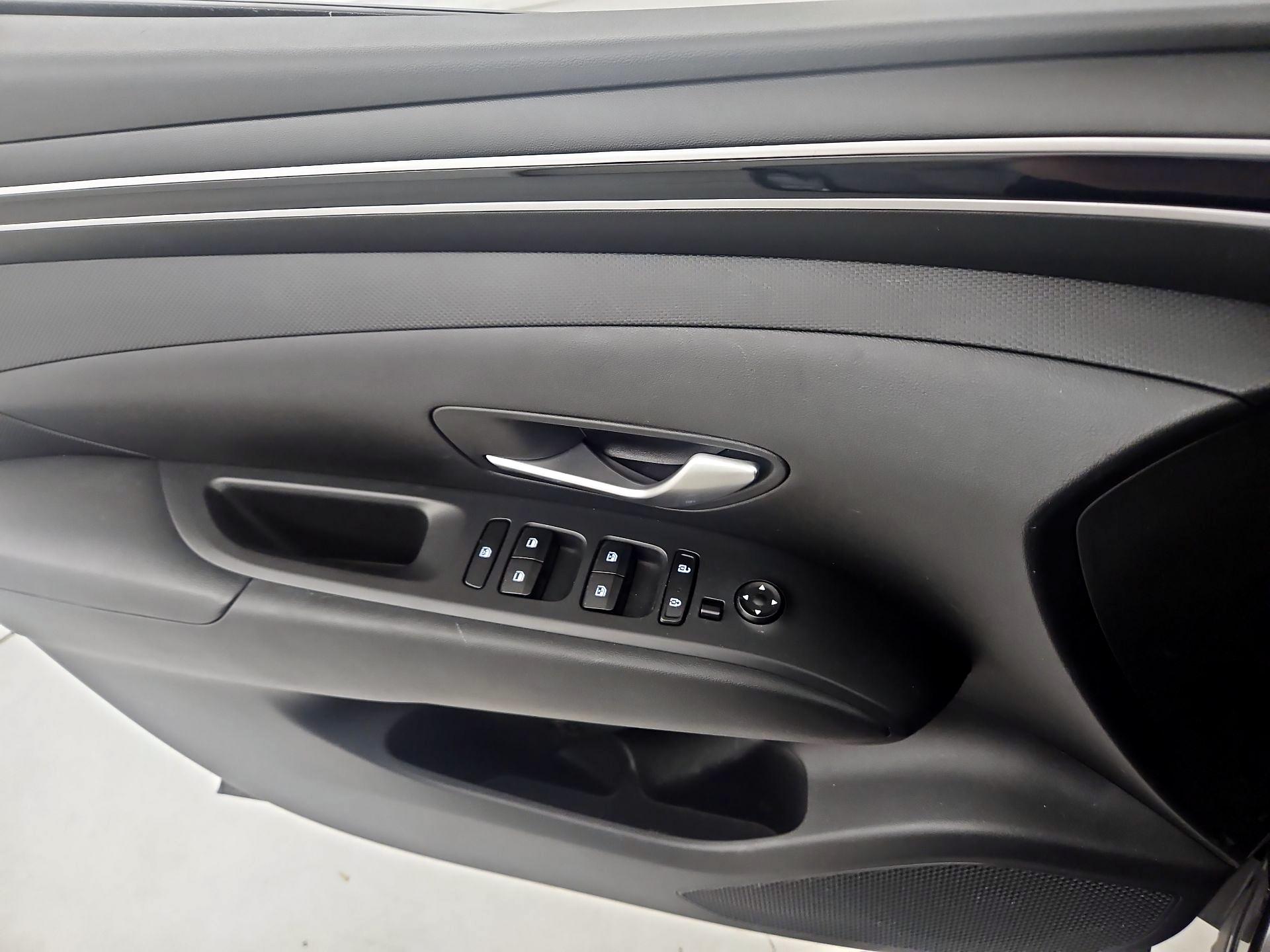 Thumbnail: 2023 Hyundai Tucson - 12