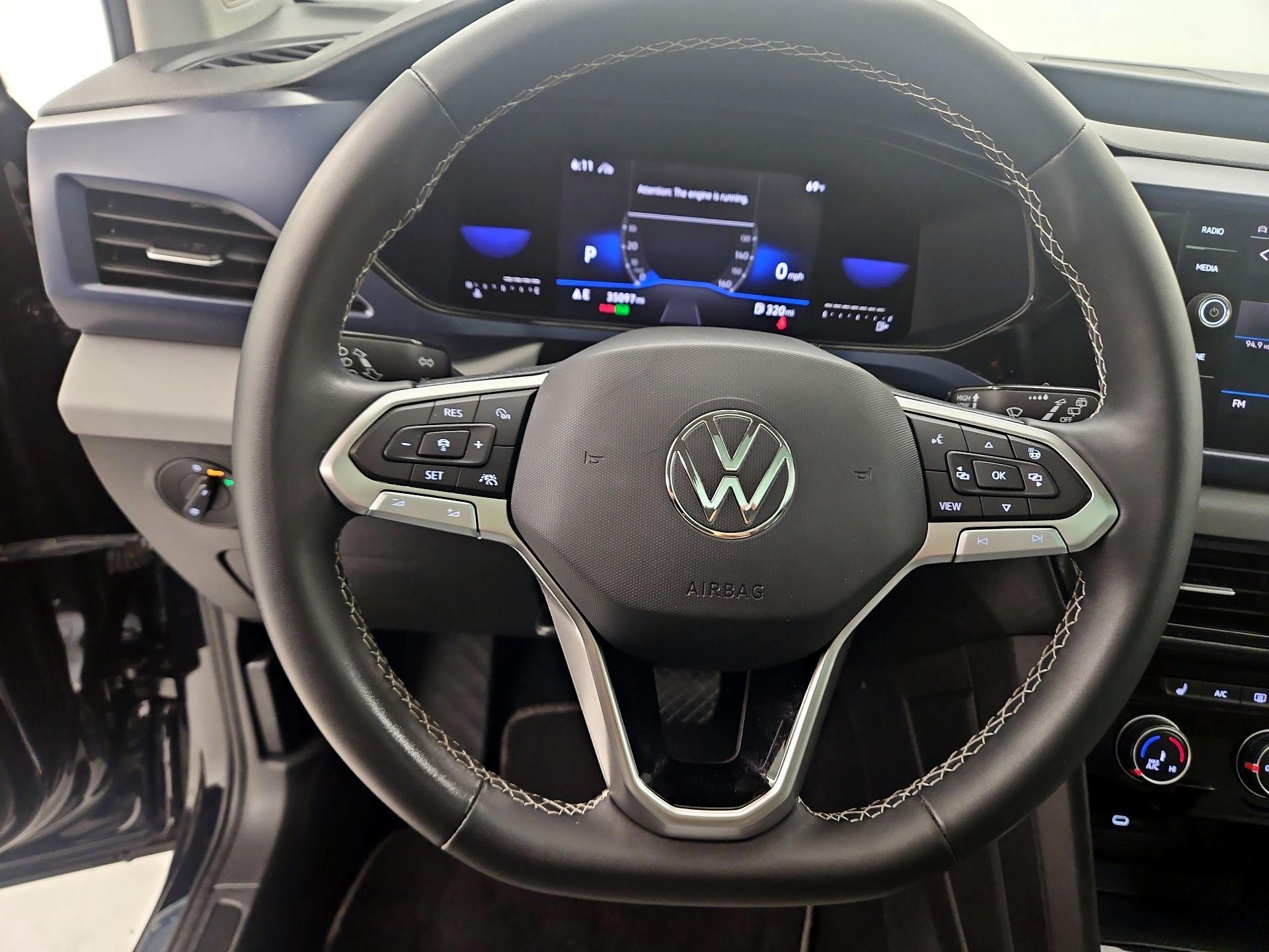 Thumbnail: 2023 Volkswagen Taos - 10