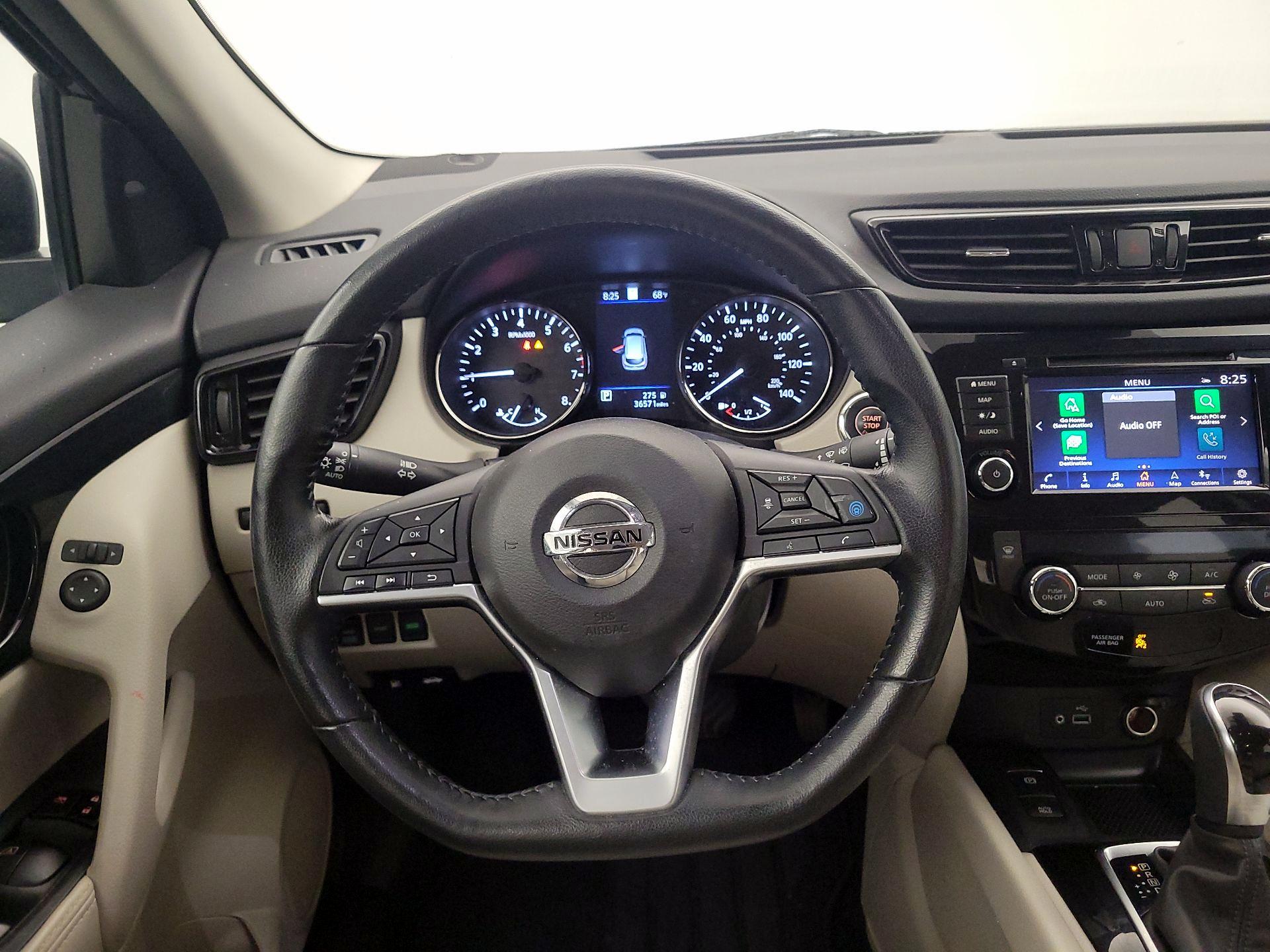 Thumbnail: 2022 Nissan Rogue Sport - 10