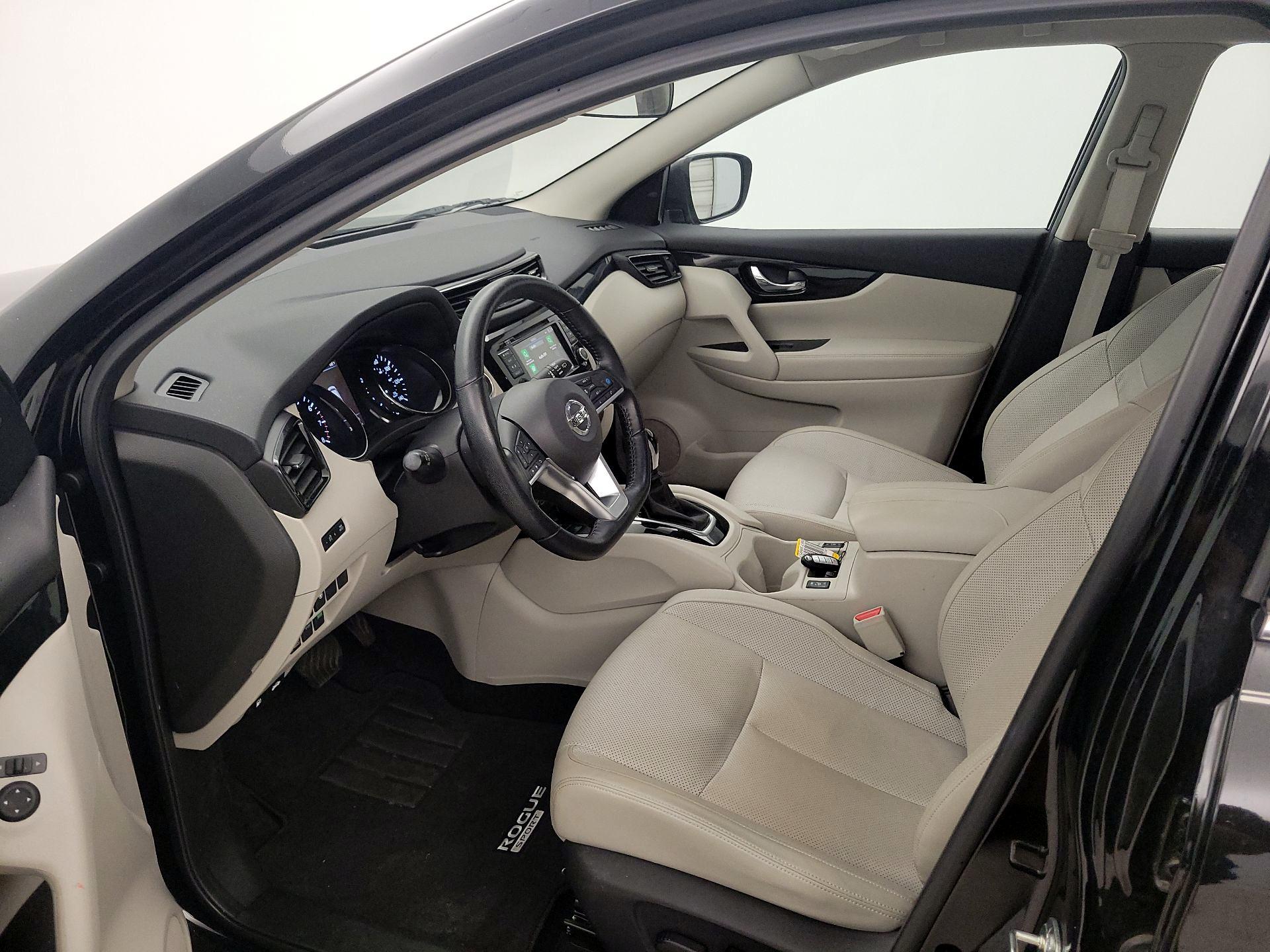 Thumbnail: 2022 Nissan Rogue Sport - 11