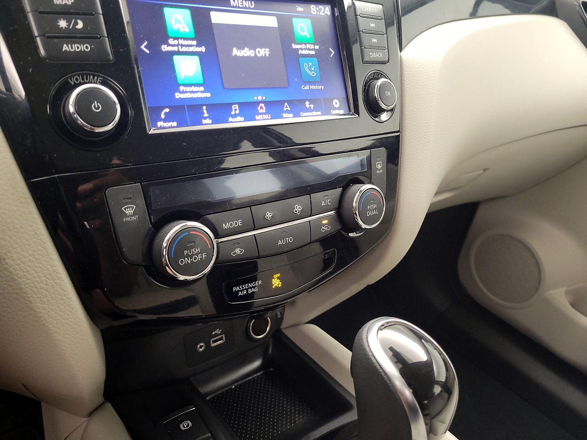 Thumbnail: 2022 Nissan Rogue Sport - 16