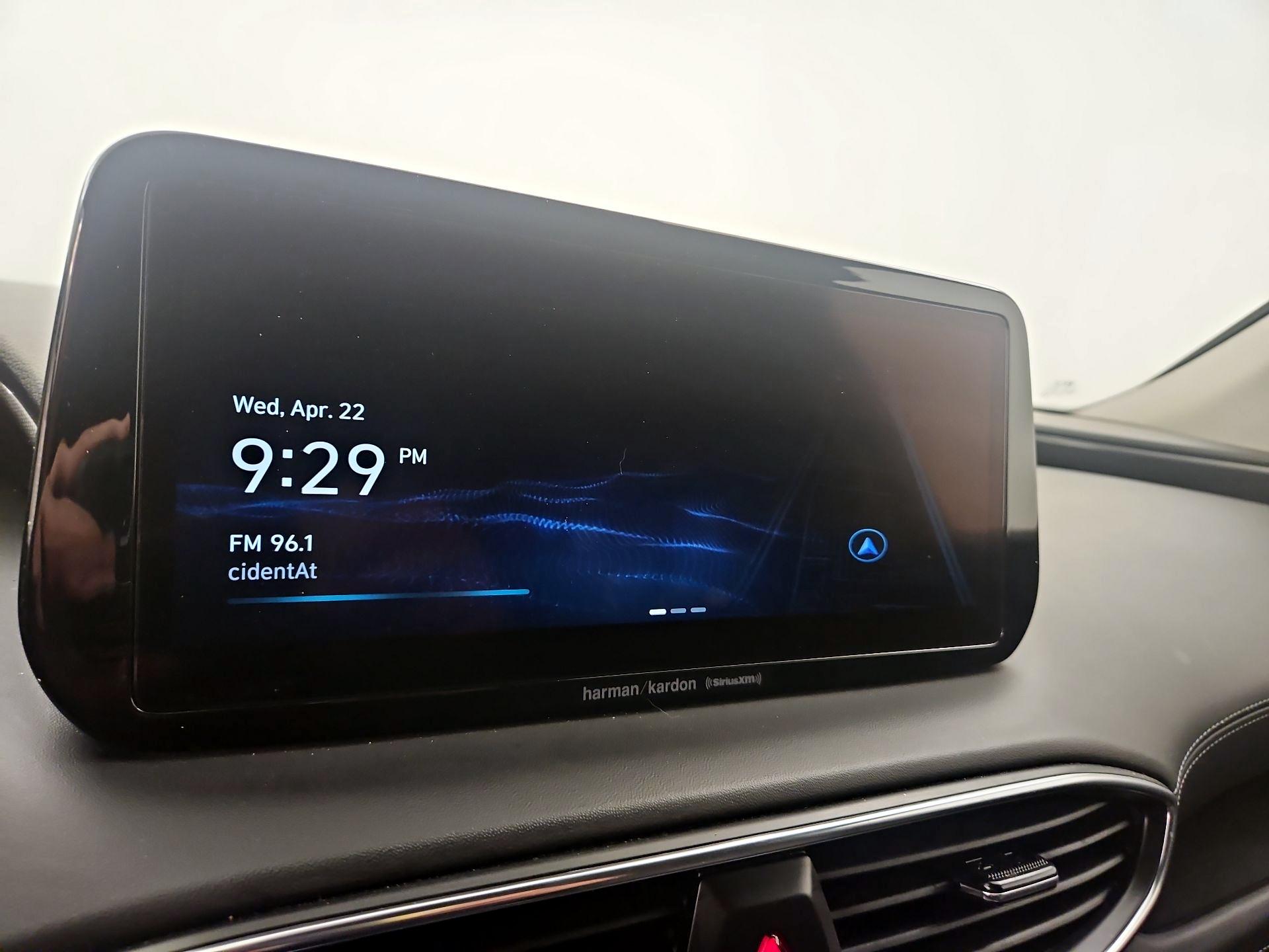 Thumbnail: 2023 Hyundai Santa Fe - 16