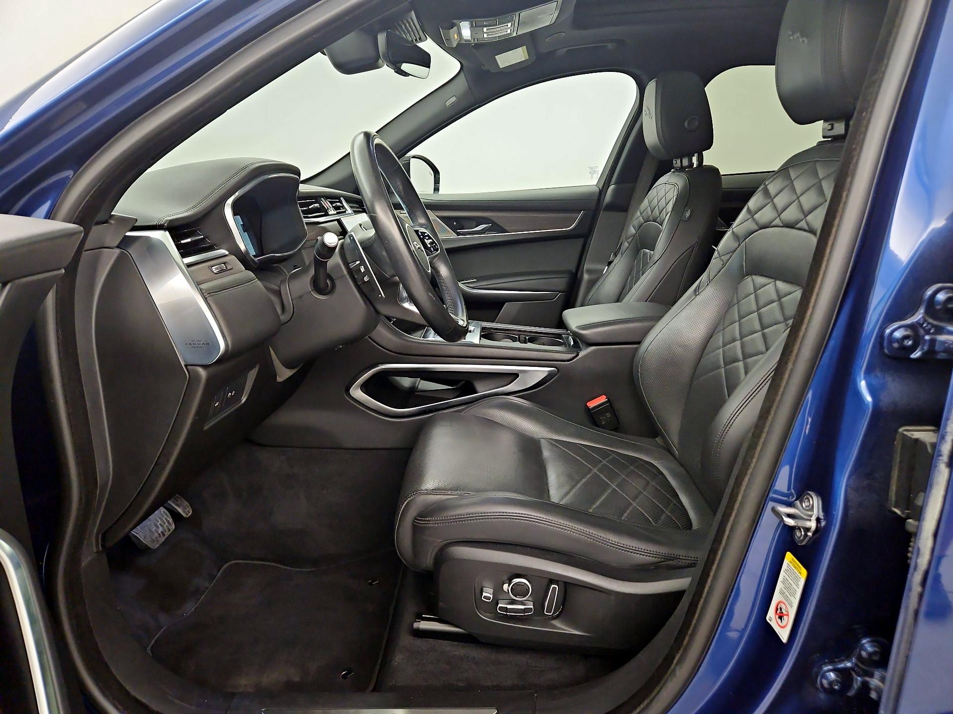 Thumbnail: 2023 Jaguar F-Pace - 11