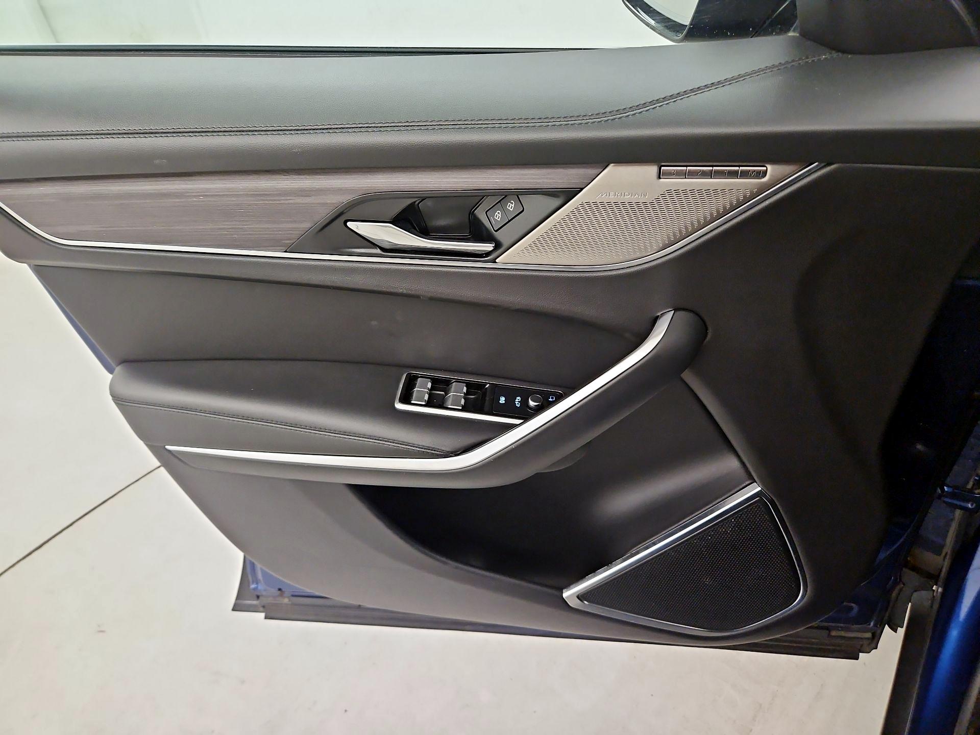 Thumbnail: 2023 Jaguar F-Pace - 12