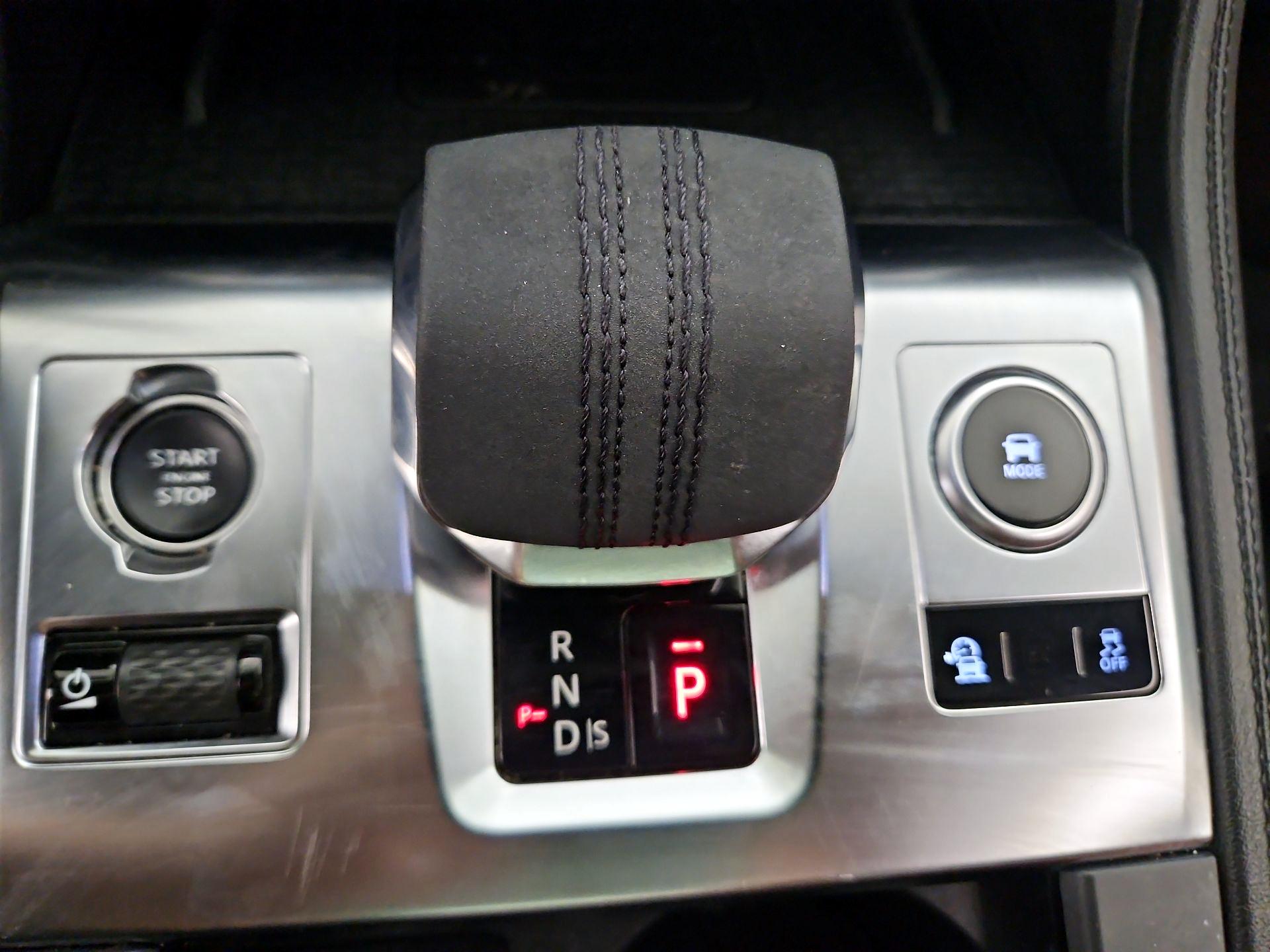 Thumbnail: 2023 Jaguar F-Pace - 18