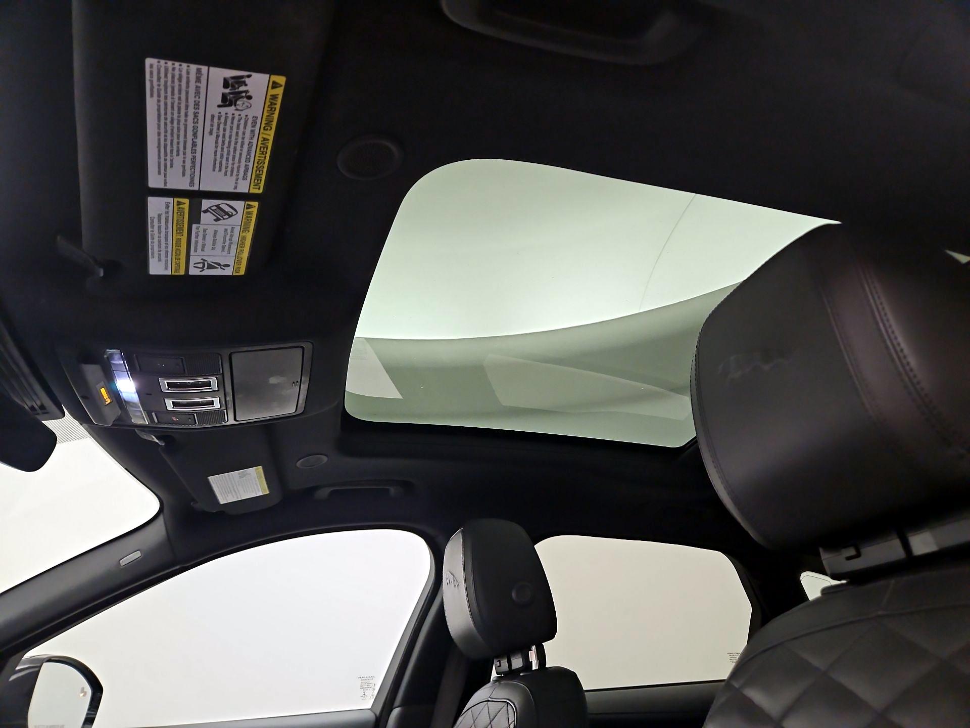 Thumbnail: 2023 Jaguar F-Pace - 20