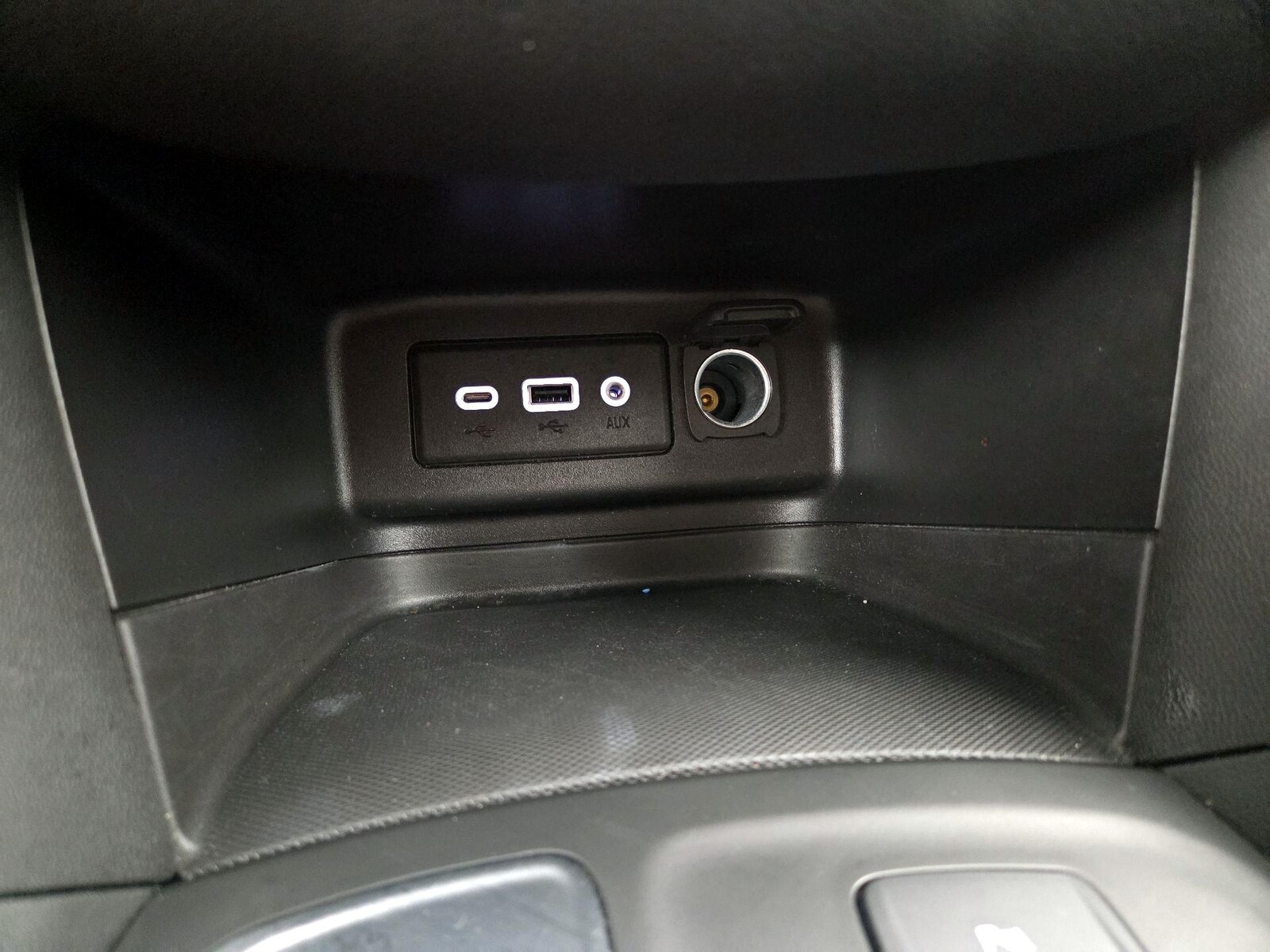 2022 Chevrolet Equinox LT - Photo 19