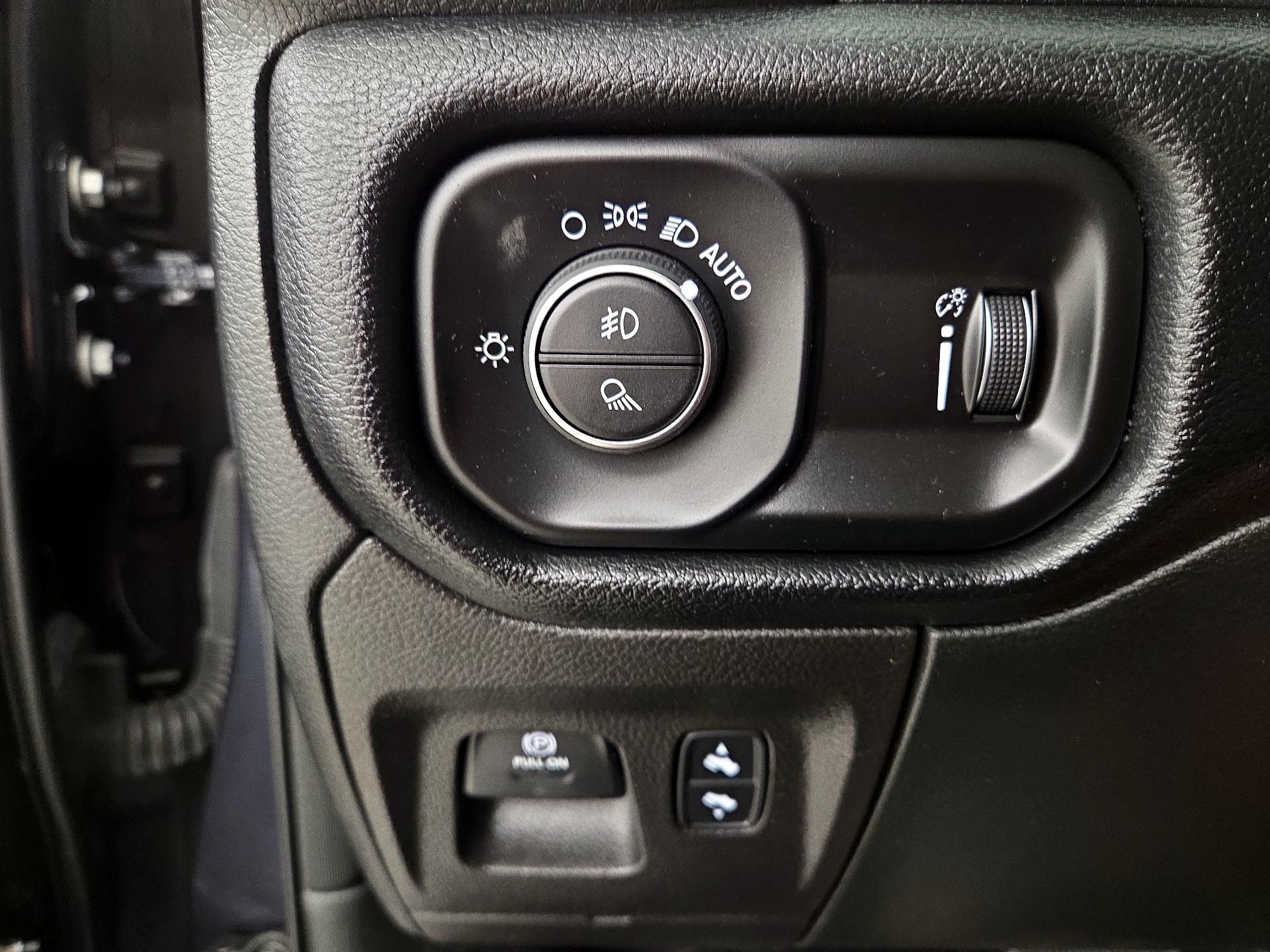 Thumbnail: 2021 RAM 1500 - 13