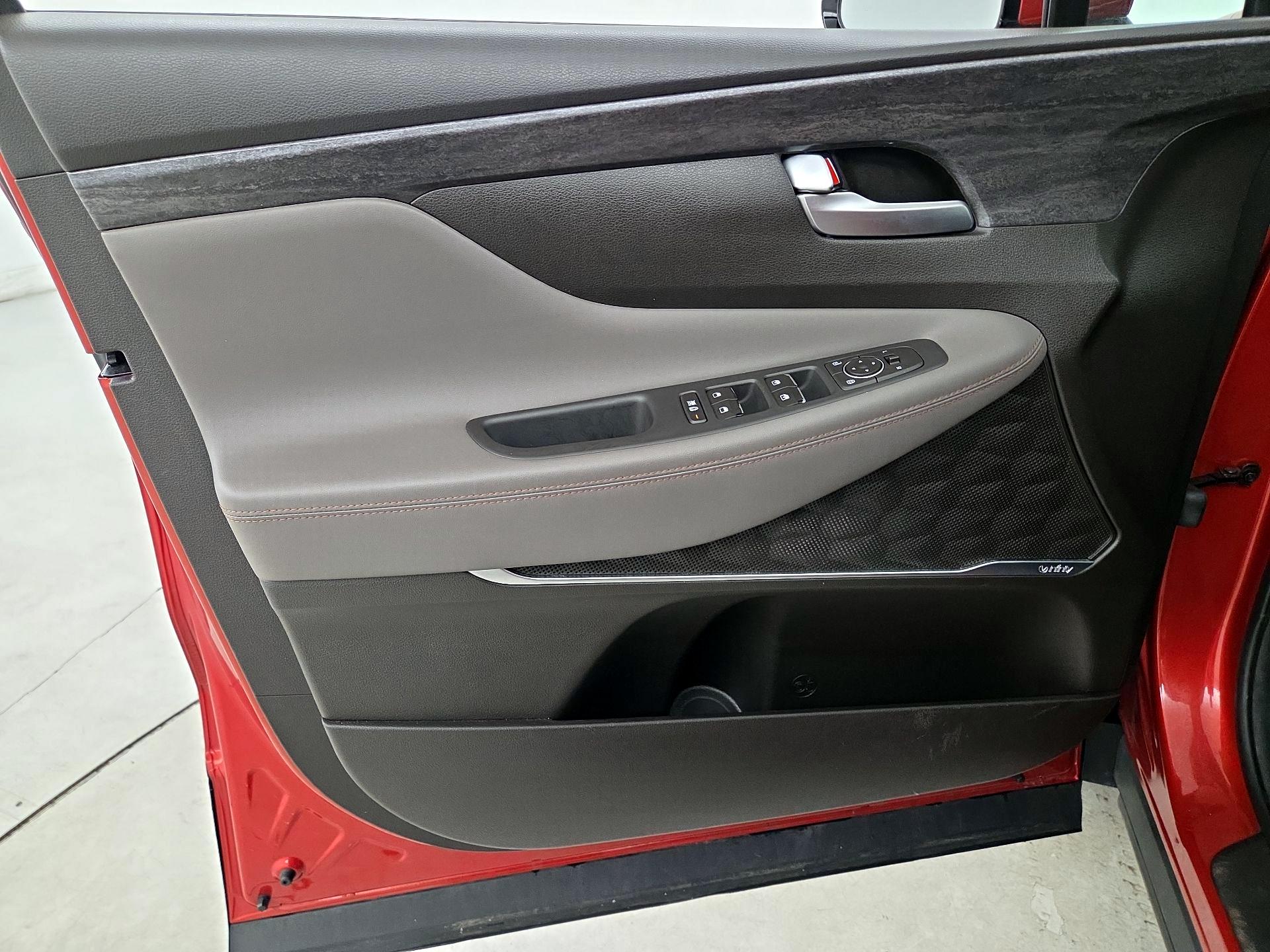 Thumbnail: 2020 Hyundai Santa Fe - 12