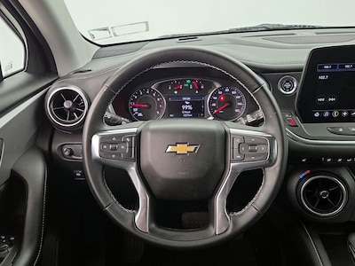 Steering Wheel & Instrument Cluster (On)