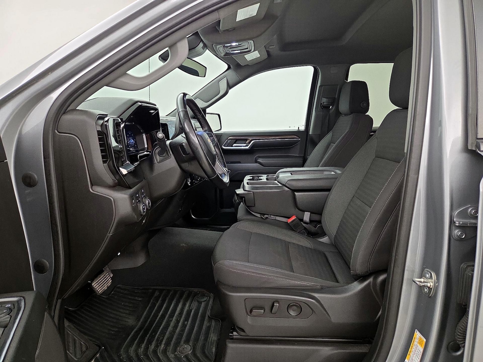 2023 Chevrolet Silverado 1500 LT - Photo 12