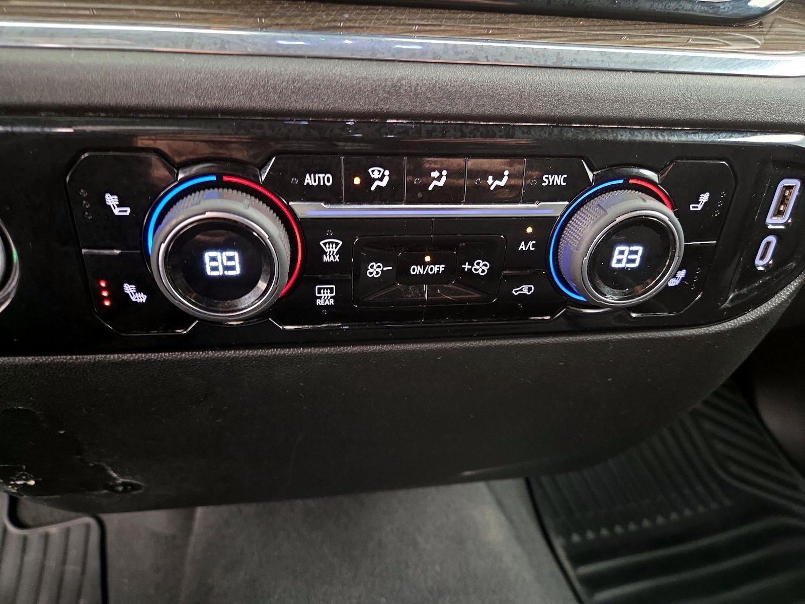 2023 Chevrolet Silverado 1500 LT - Photo 17
