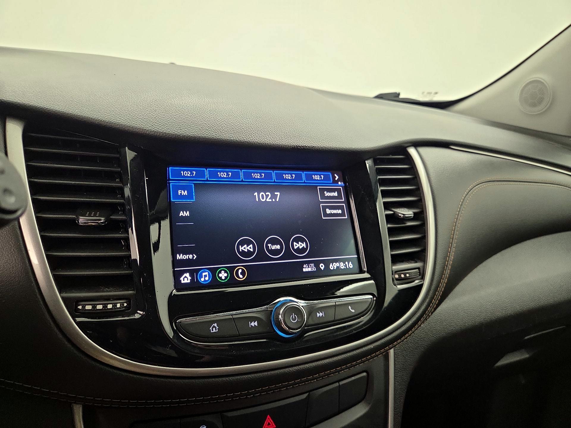 Thumbnail: 2020 Chevrolet Trax - 15