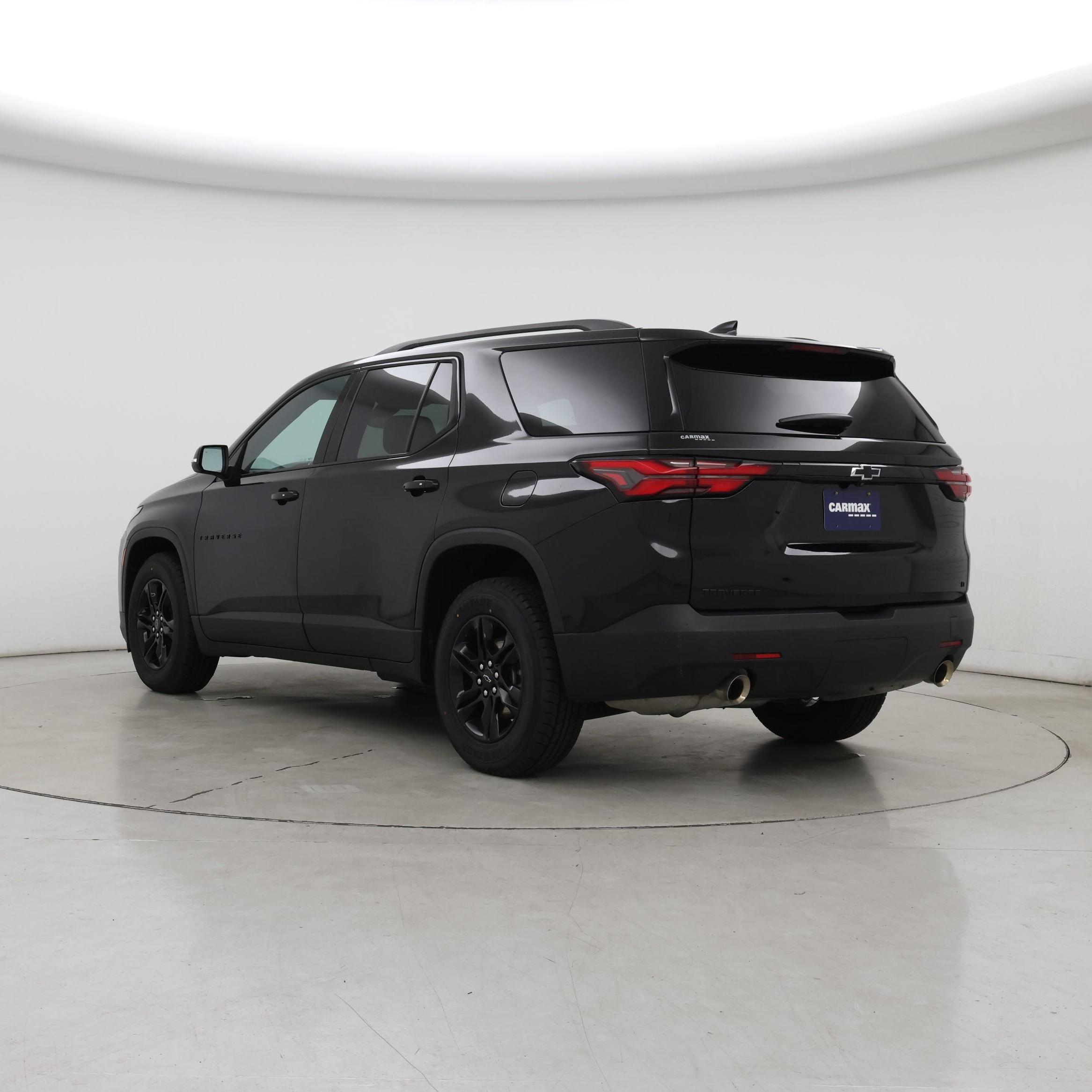 Thumbnail: 2023 Chevrolet Traverse - 2
