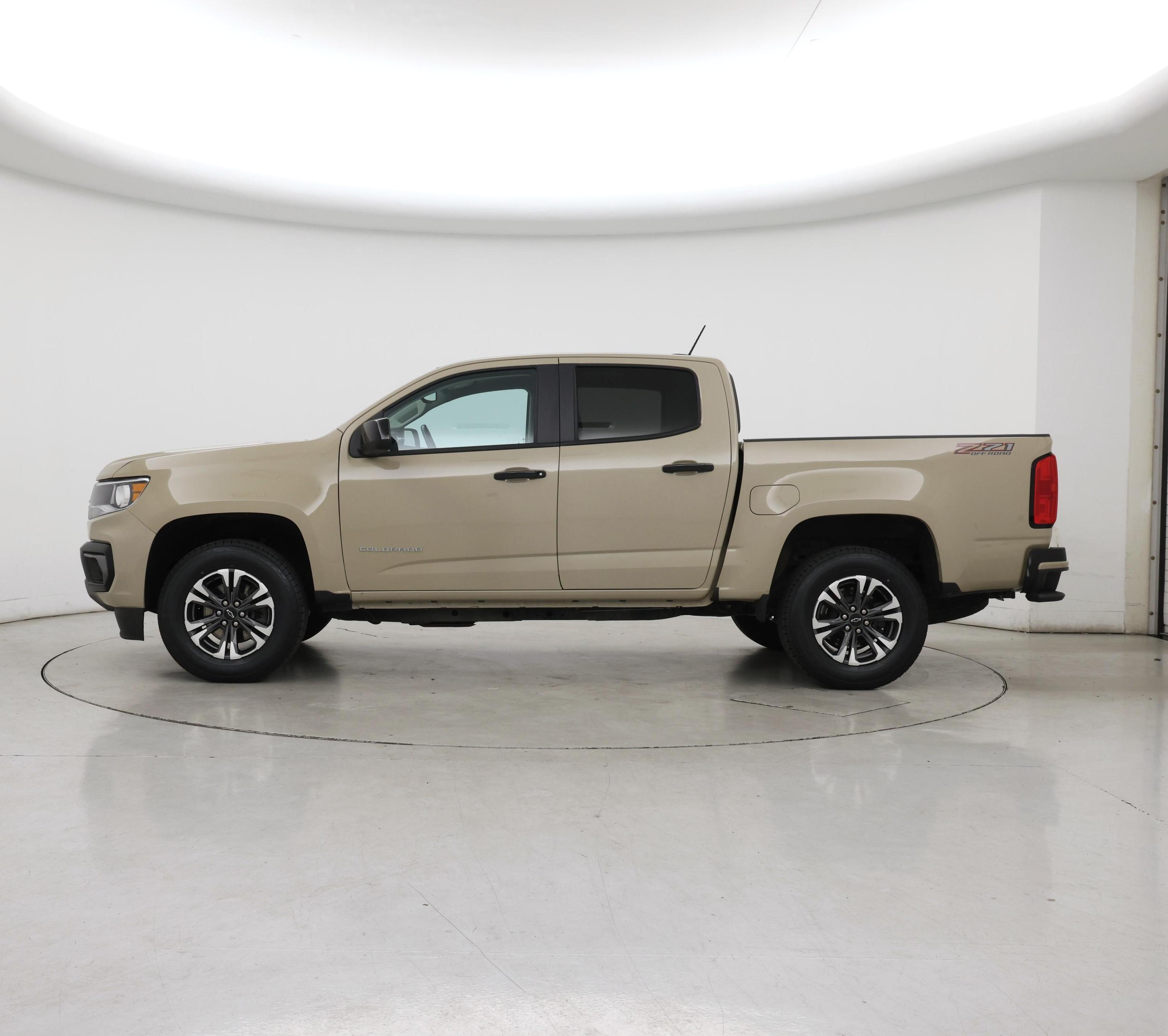 Thumbnail: 2022 Chevrolet Colorado - 3