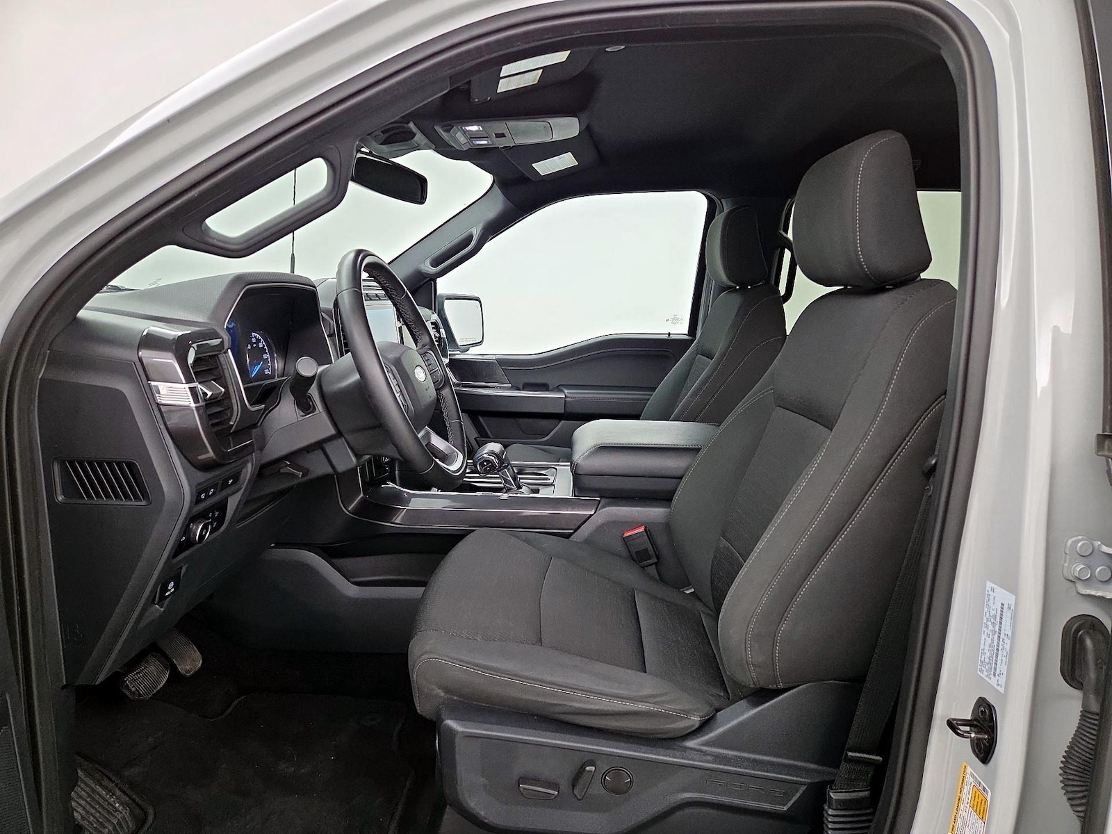 2023 Ford F-150 XLT - Photo 12