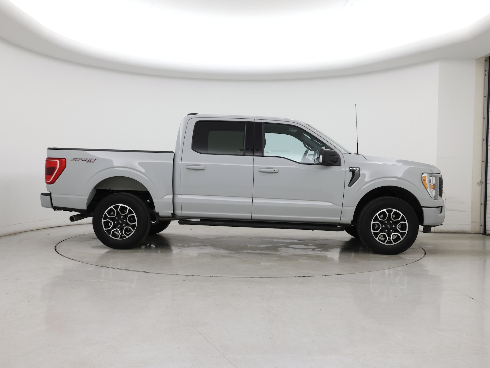 2023 Ford F-150 XLT - Photo 8
