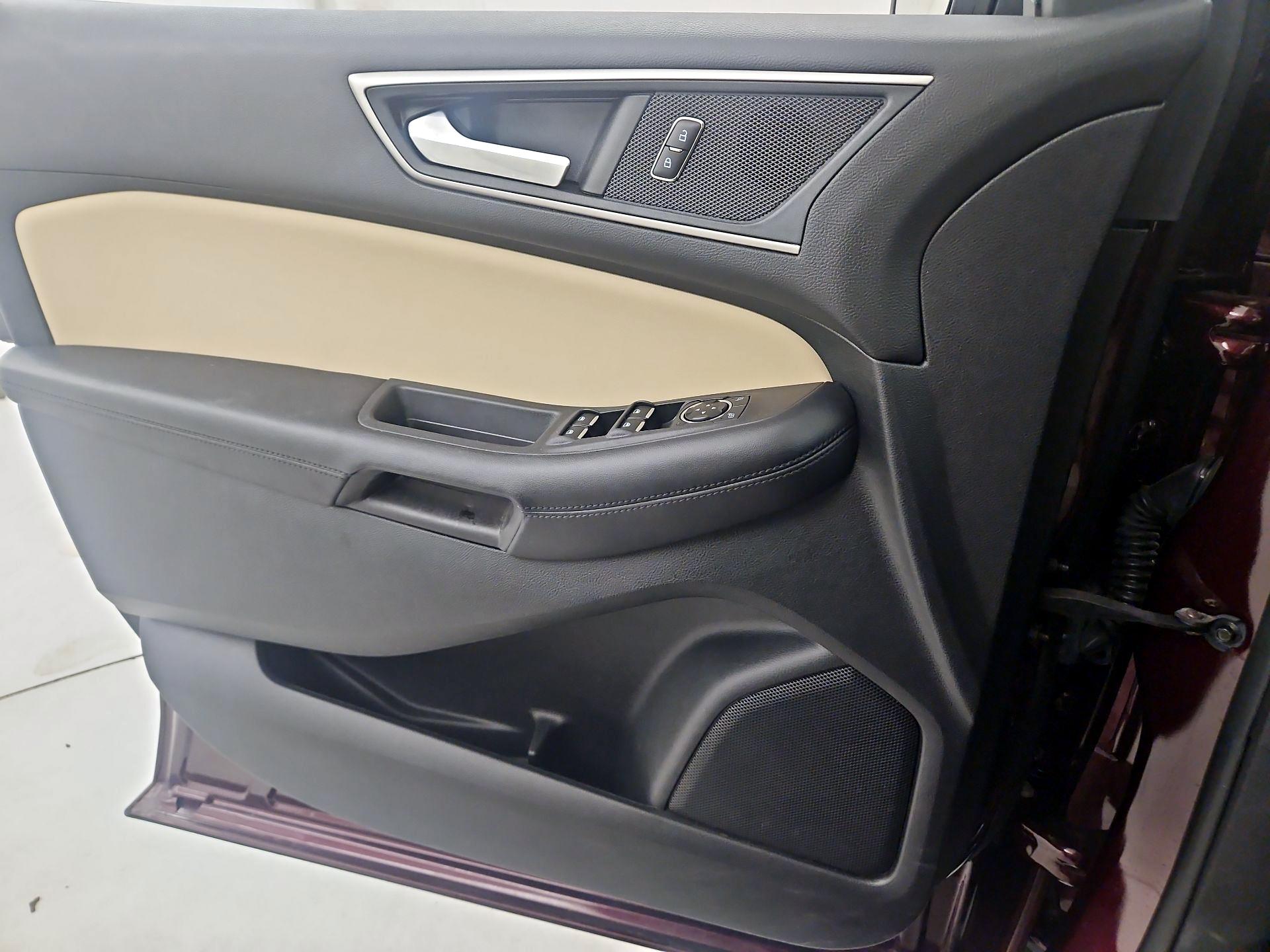 Thumbnail: 2023 Ford Edge - 12