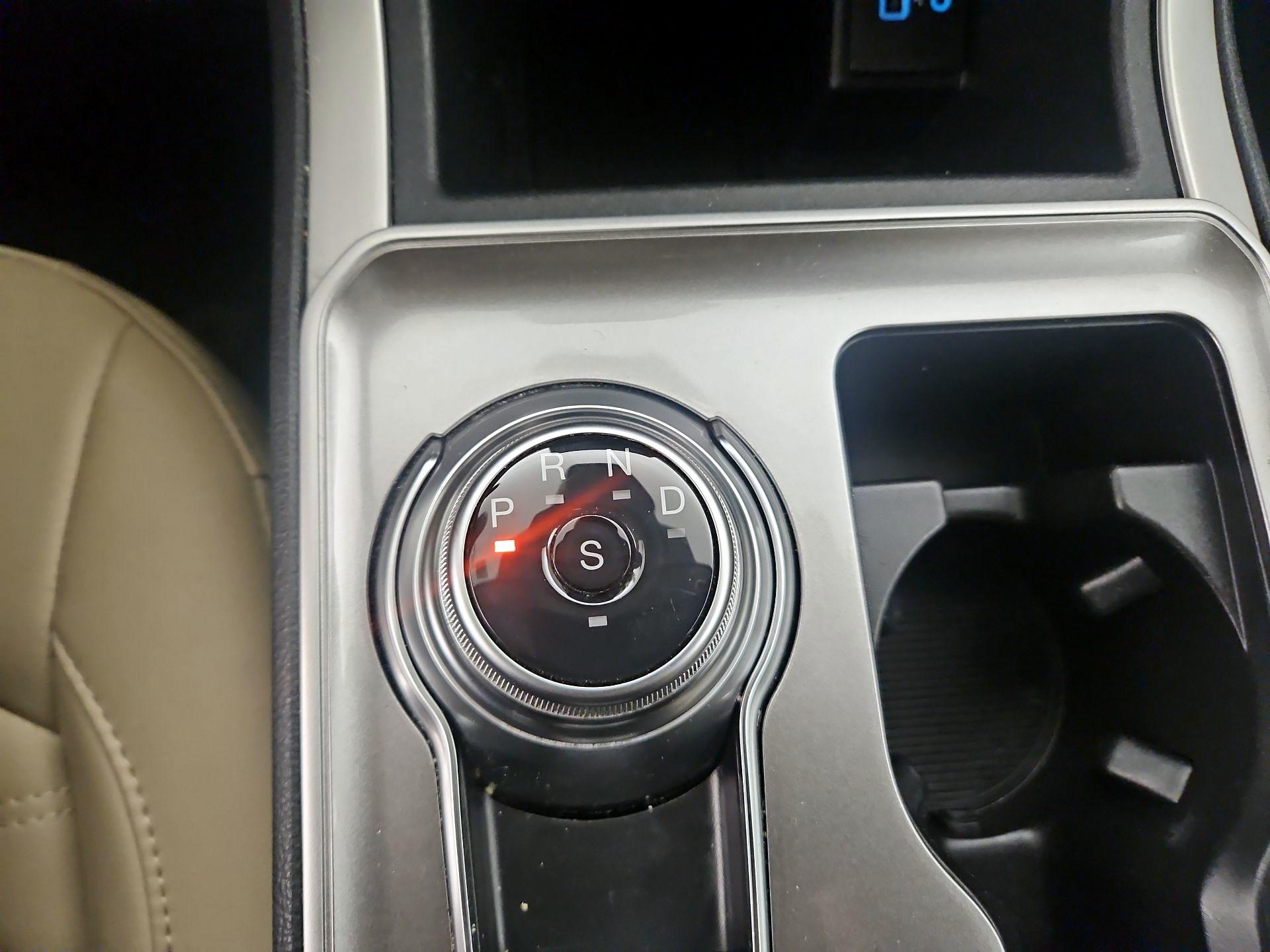 Thumbnail: 2023 Ford Edge - 17