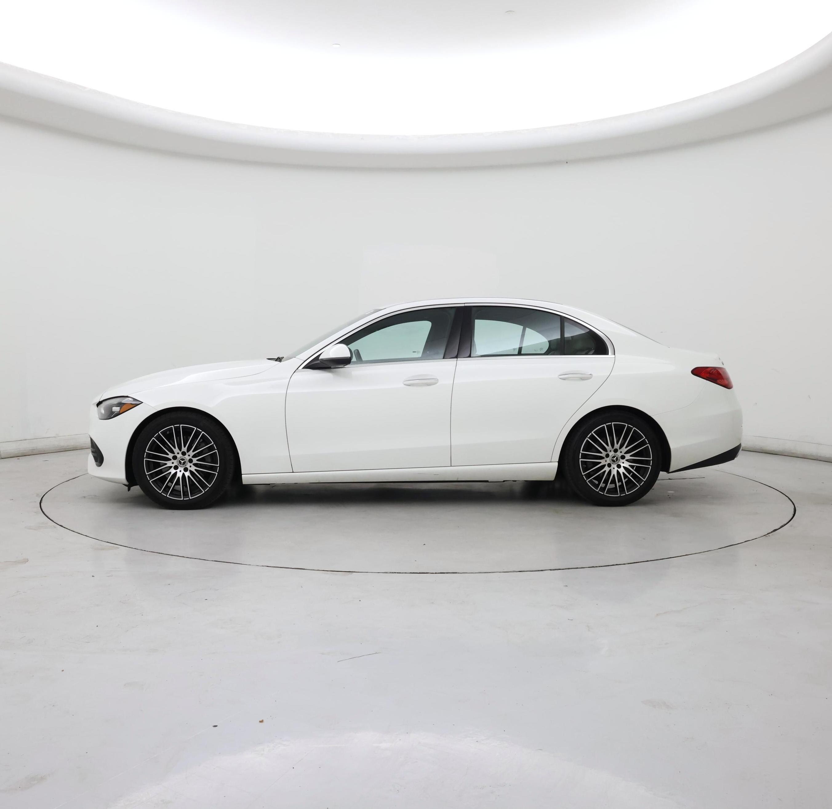 Thumbnail: 2023 Mercedes-Benz C-Class - 3