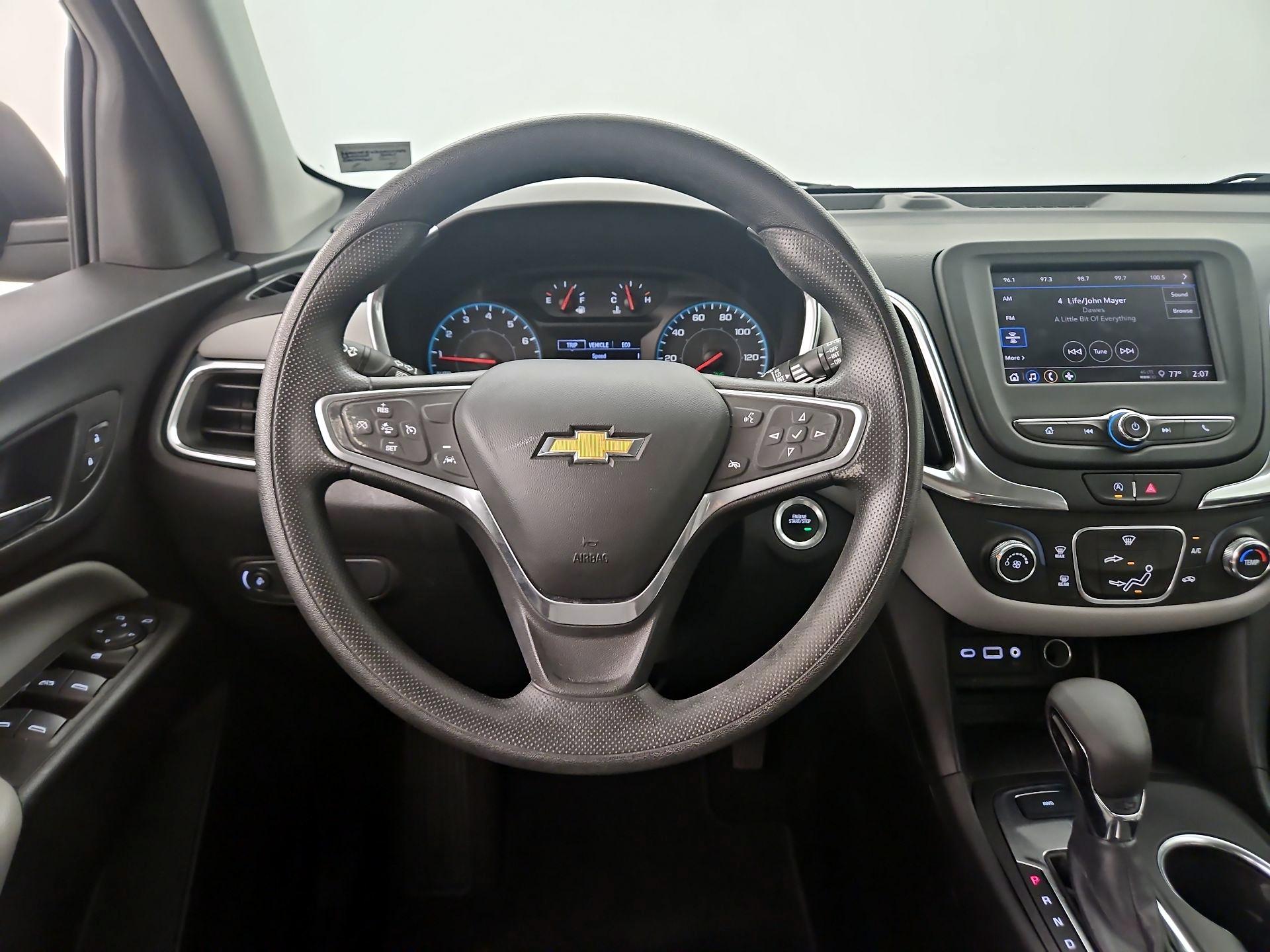 Thumbnail: 2022 Chevrolet Equinox - 10