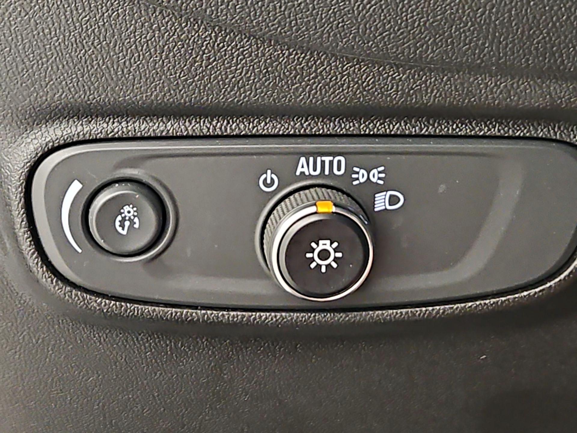 Thumbnail: 2022 Chevrolet Equinox - 13