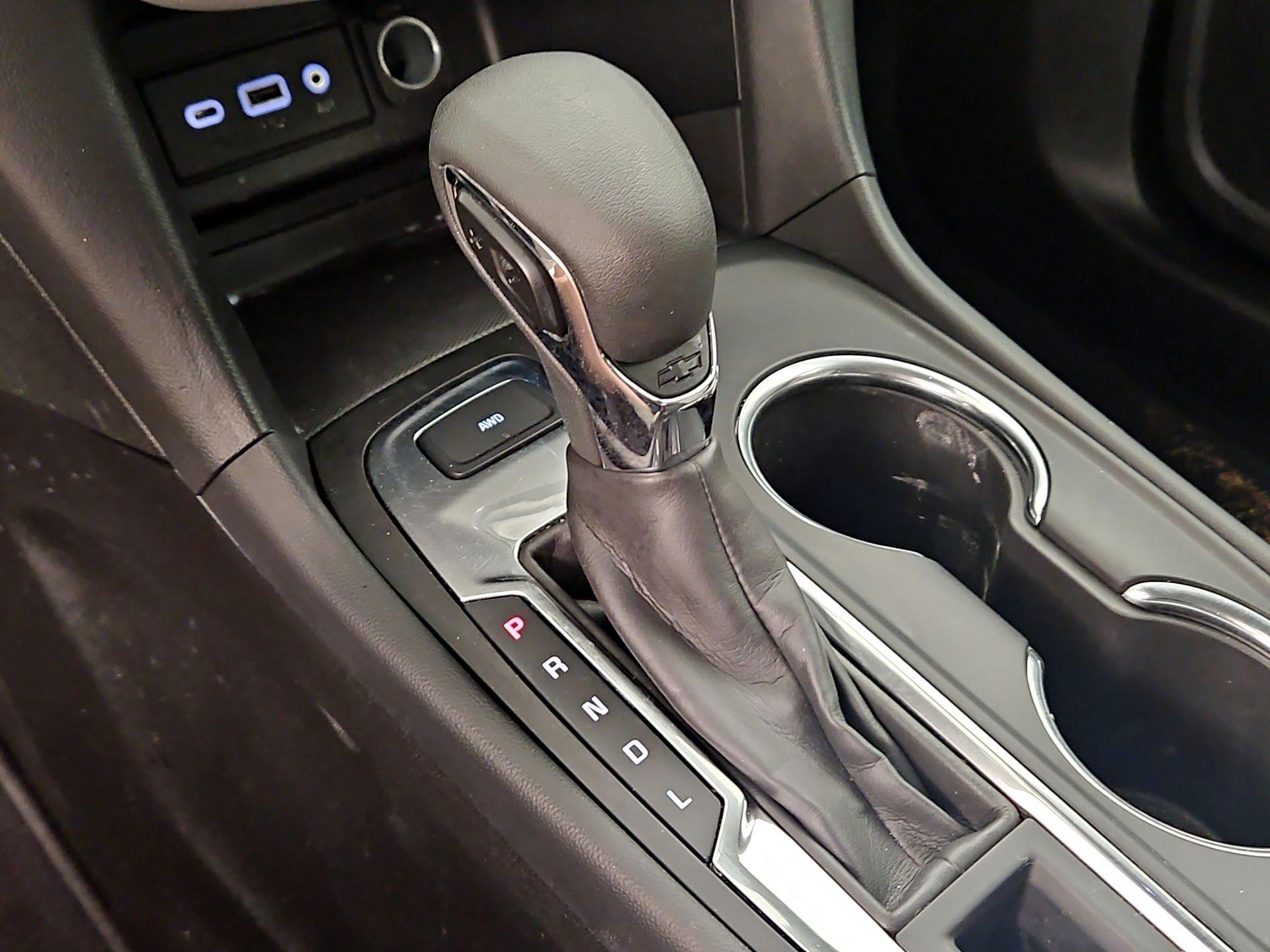 Thumbnail: 2022 Chevrolet Equinox - 17