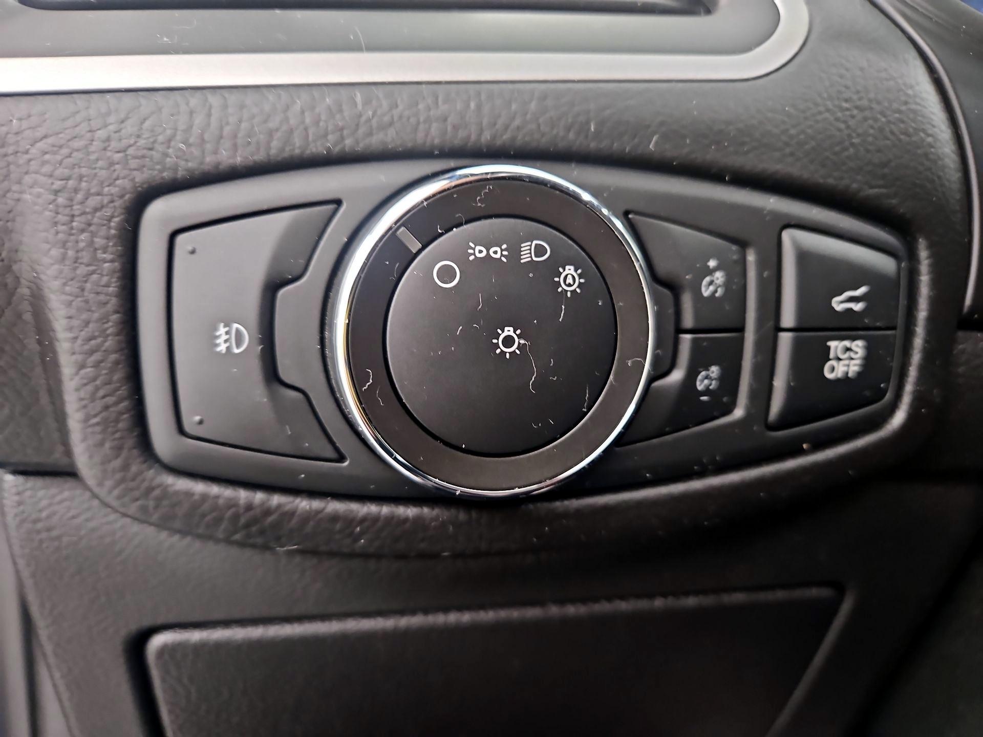 Thumbnail: 2022 Ford Edge - 13