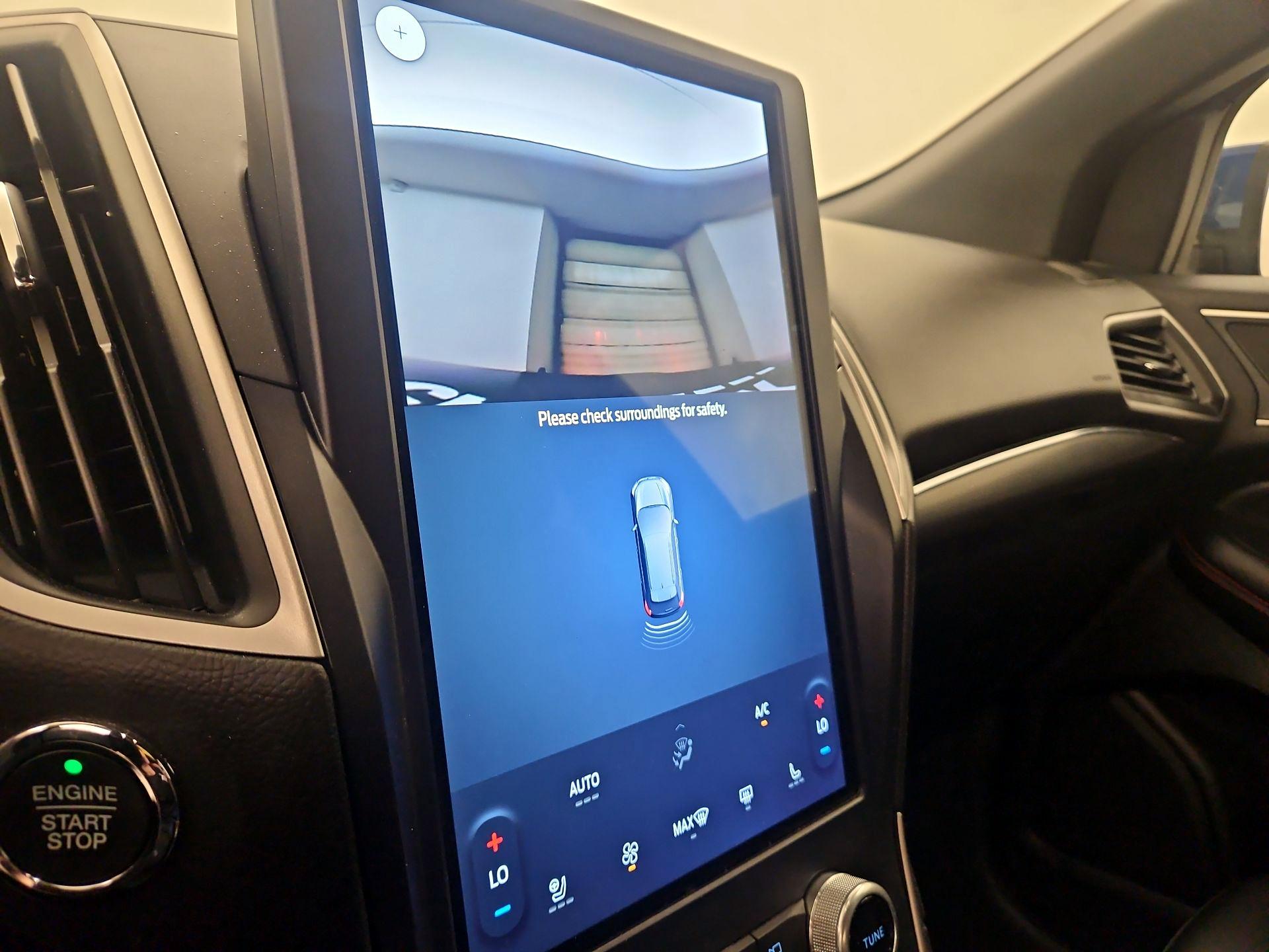 Thumbnail: 2022 Ford Edge - 14