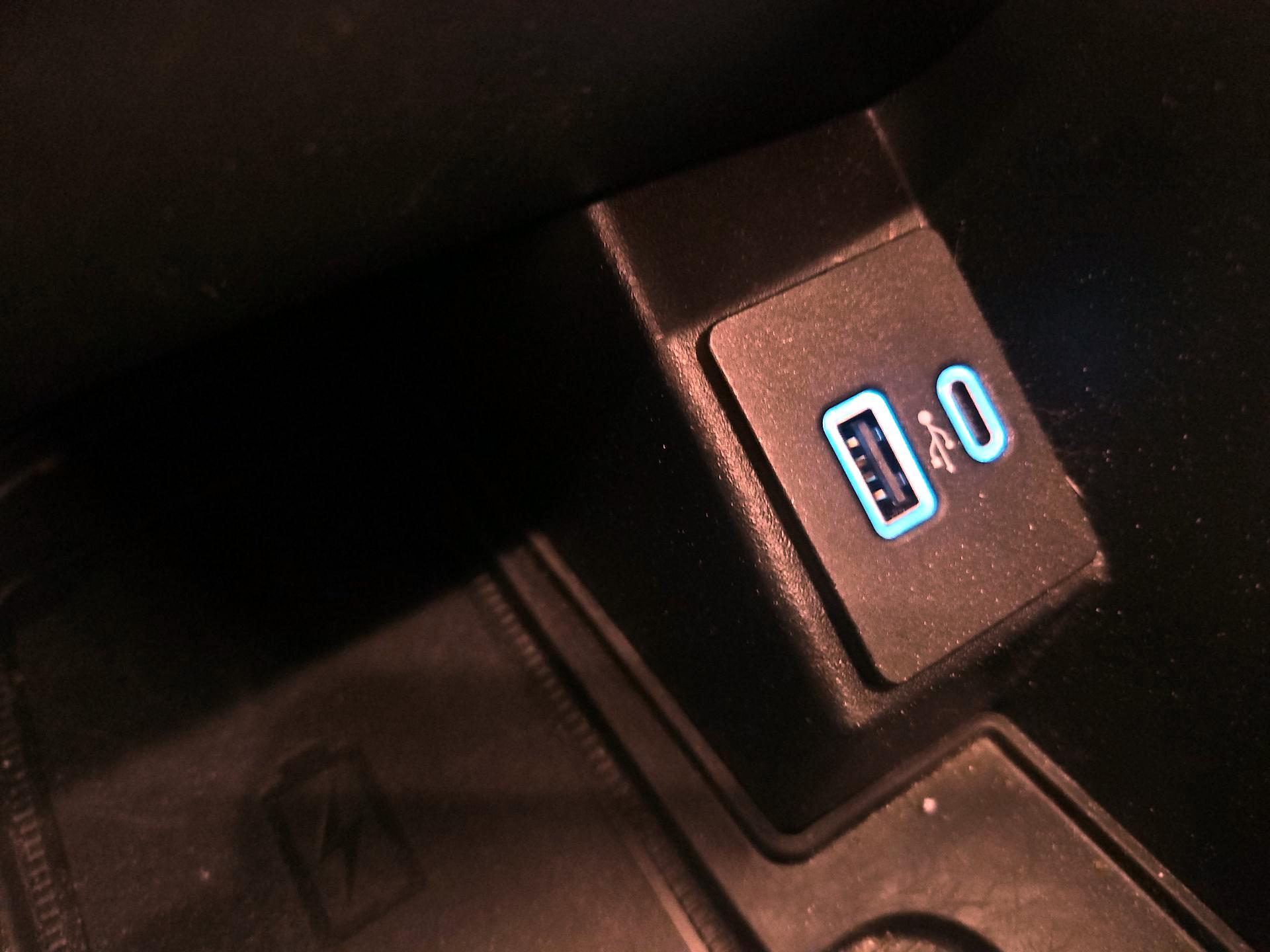 Thumbnail: 2022 Ford Edge - 18