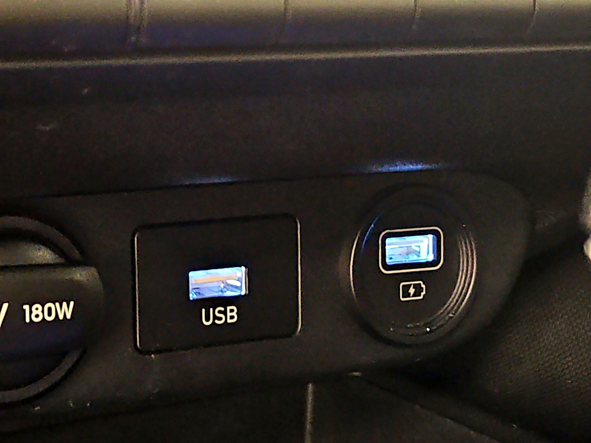 Thumbnail: 2023 Hyundai Elantra - 18