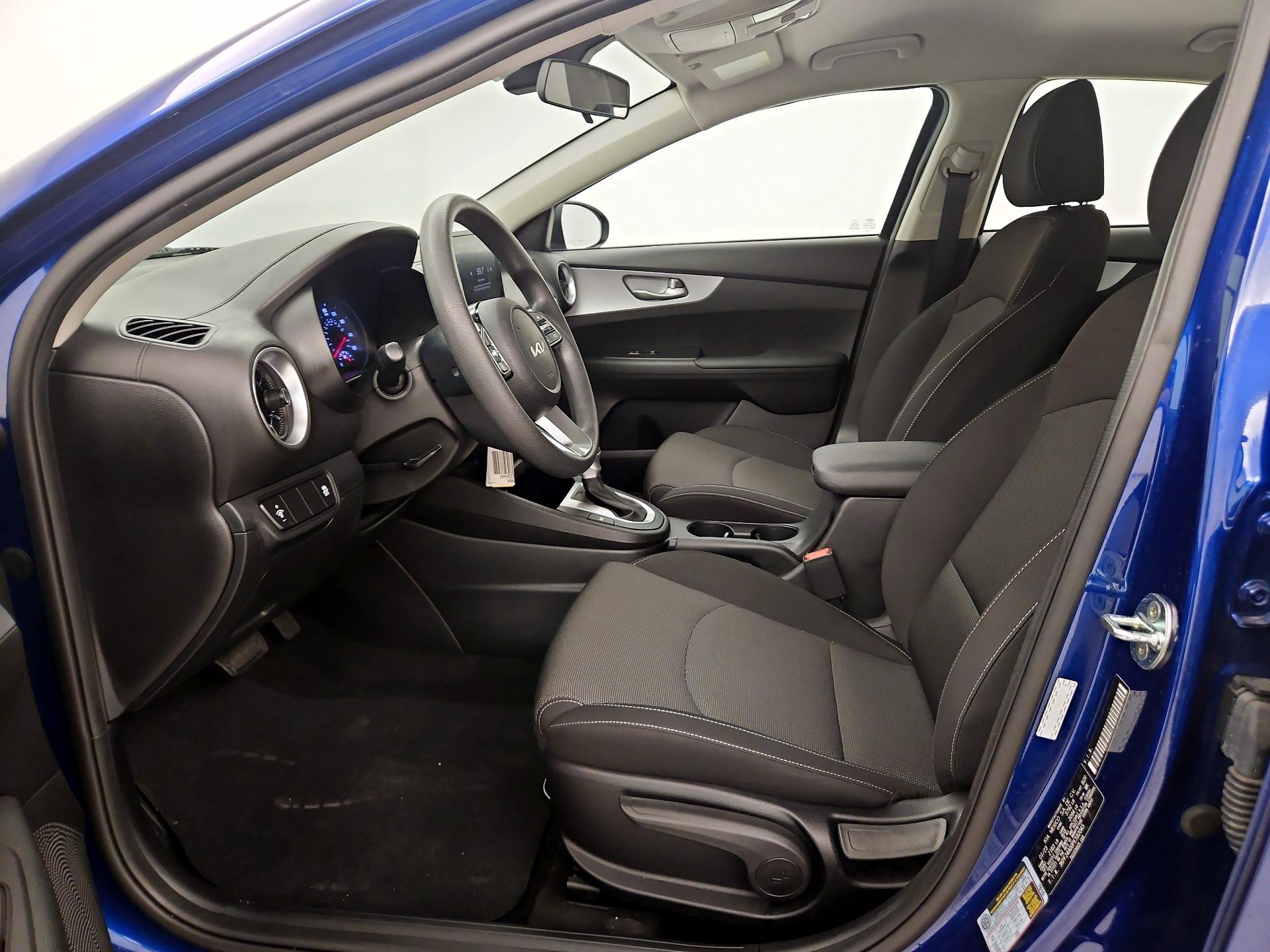 Thumbnail: 2023 Kia Forte - 11